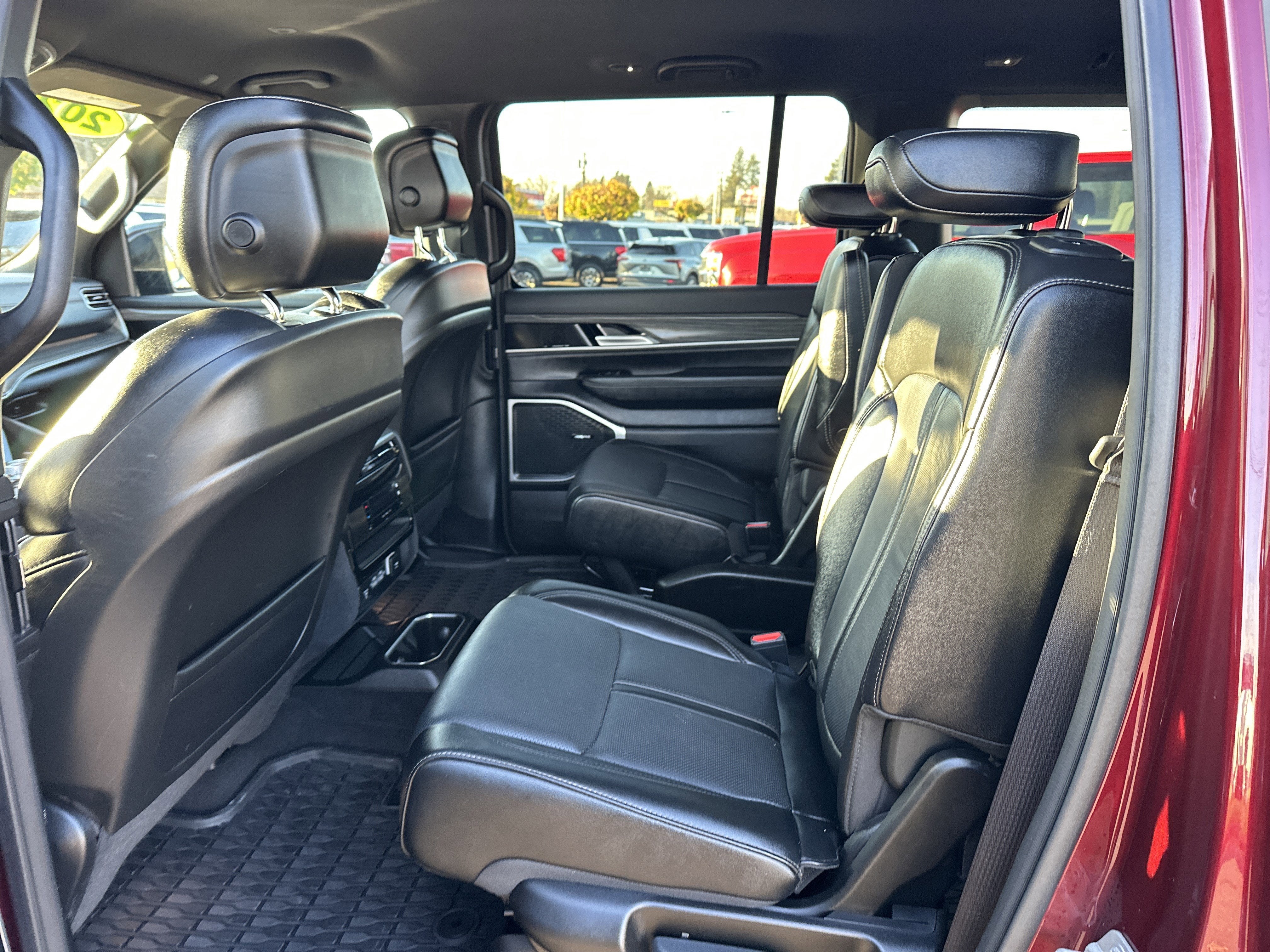 2024 Jeep Wagoneer Series III