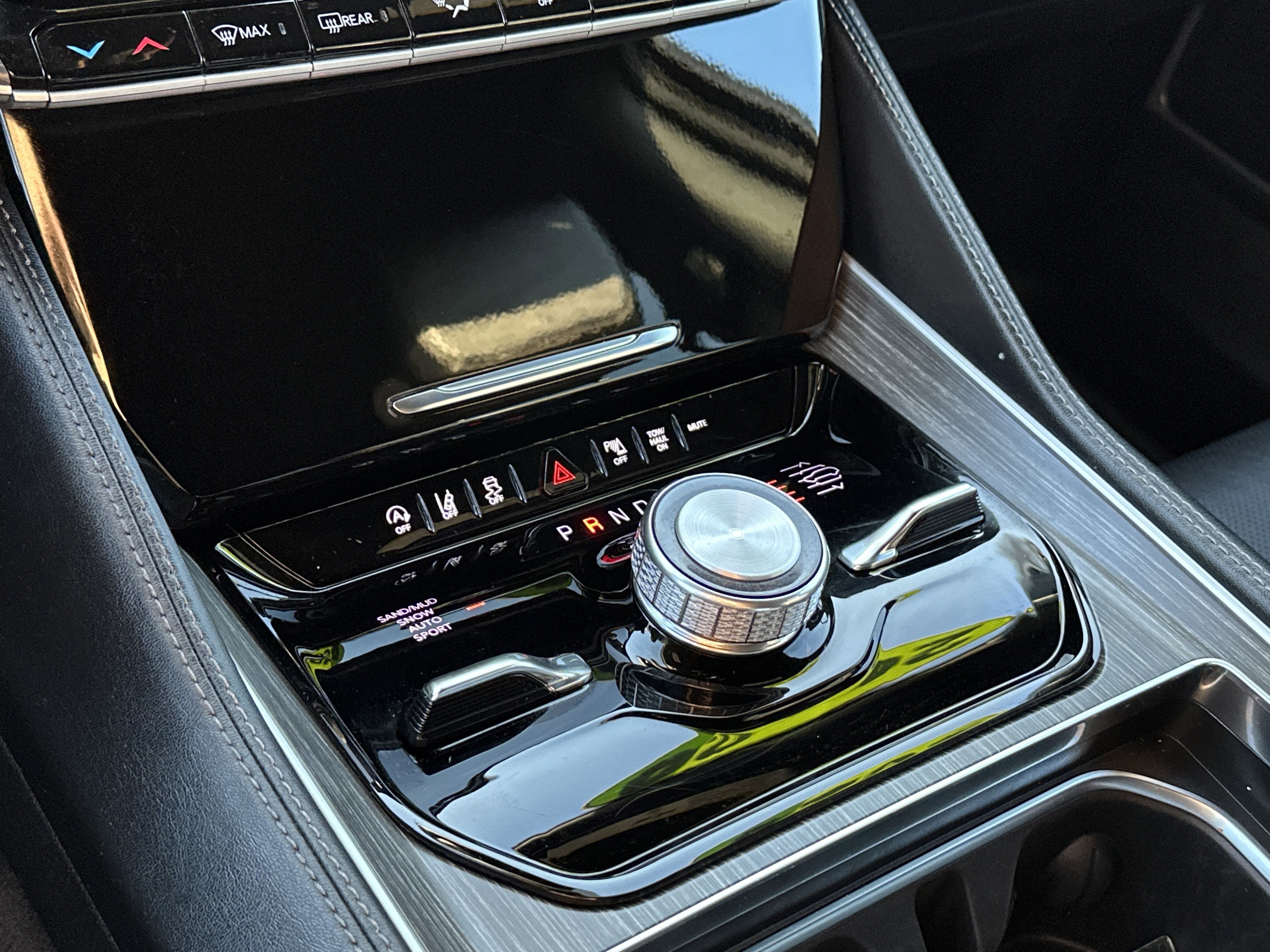 2024 Jeep Wagoneer Series III