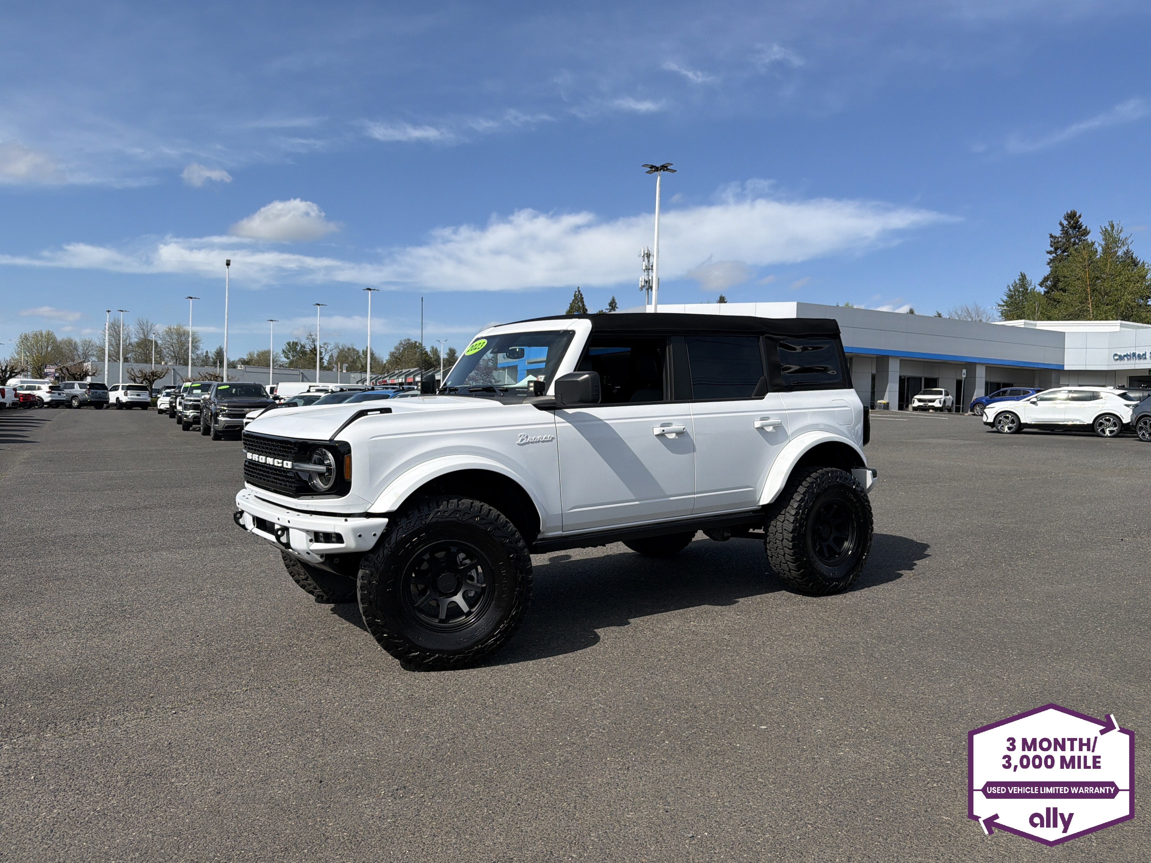 2023 Ford Bronco Base