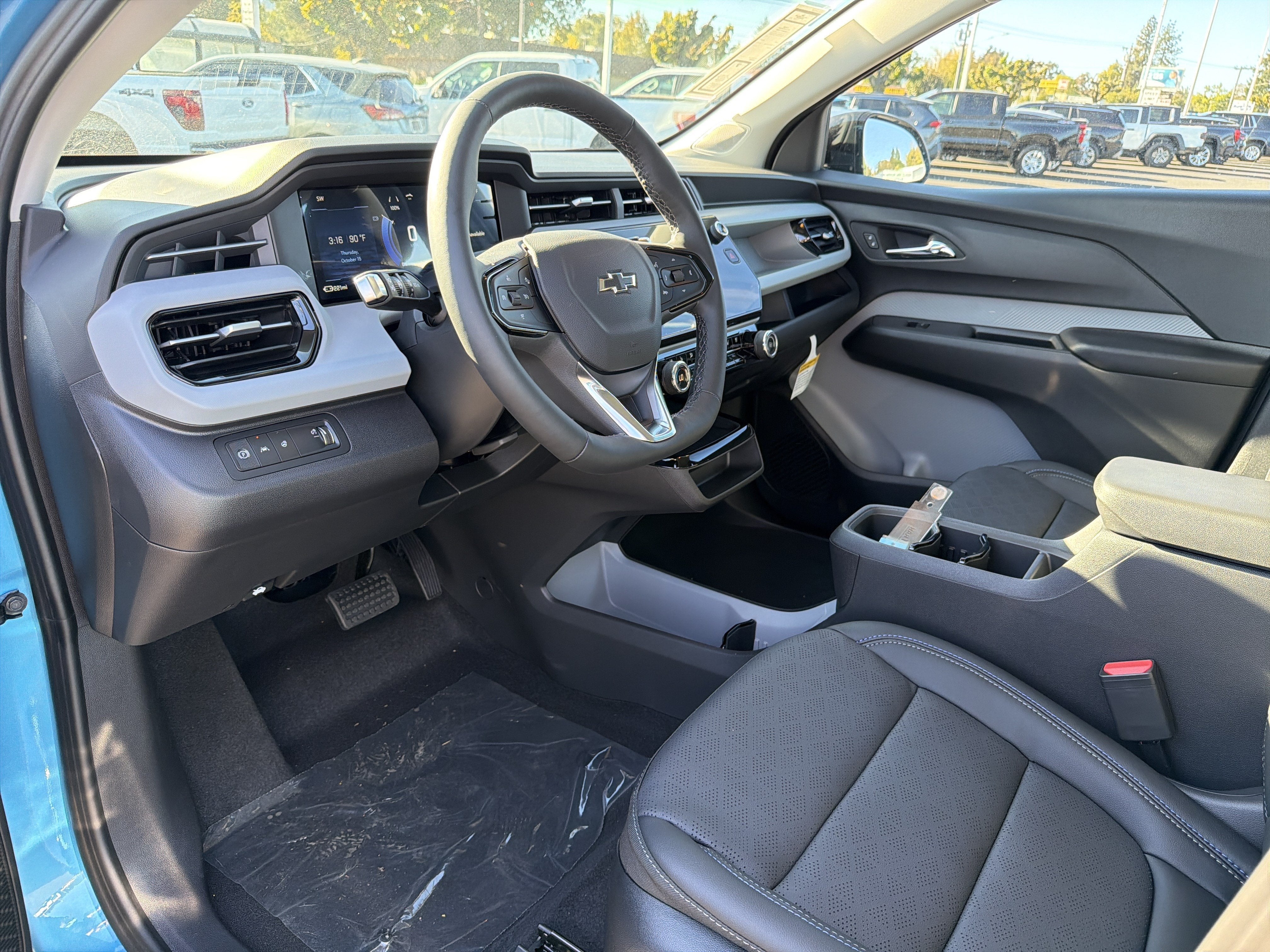 2027 Chevrolet Bolt LT - Photo 9