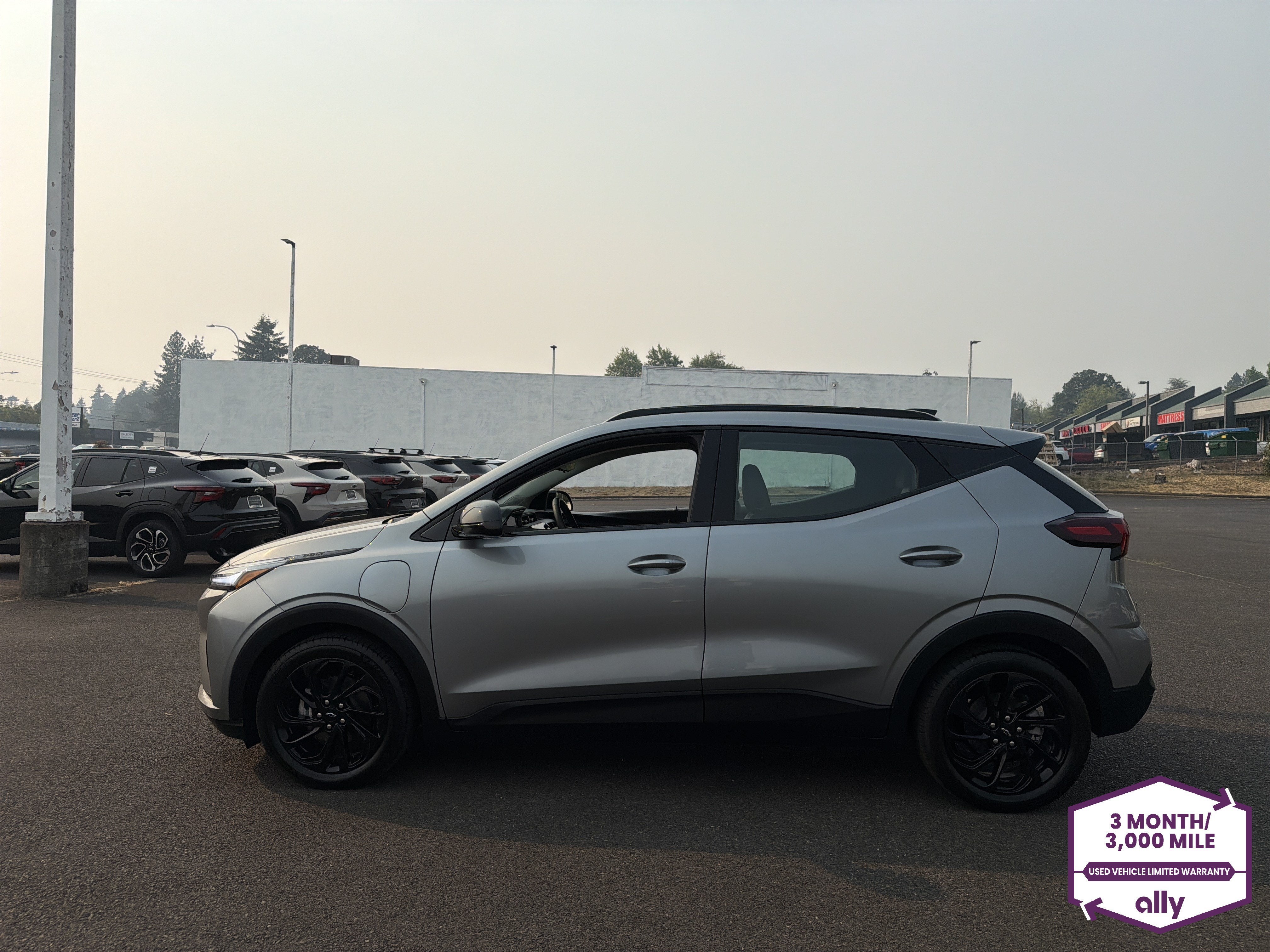 Used 2027 Chevrolet Bolt RS with VIN 1G1FZ6EV6VF106067 for sale in Milwaukie, OR