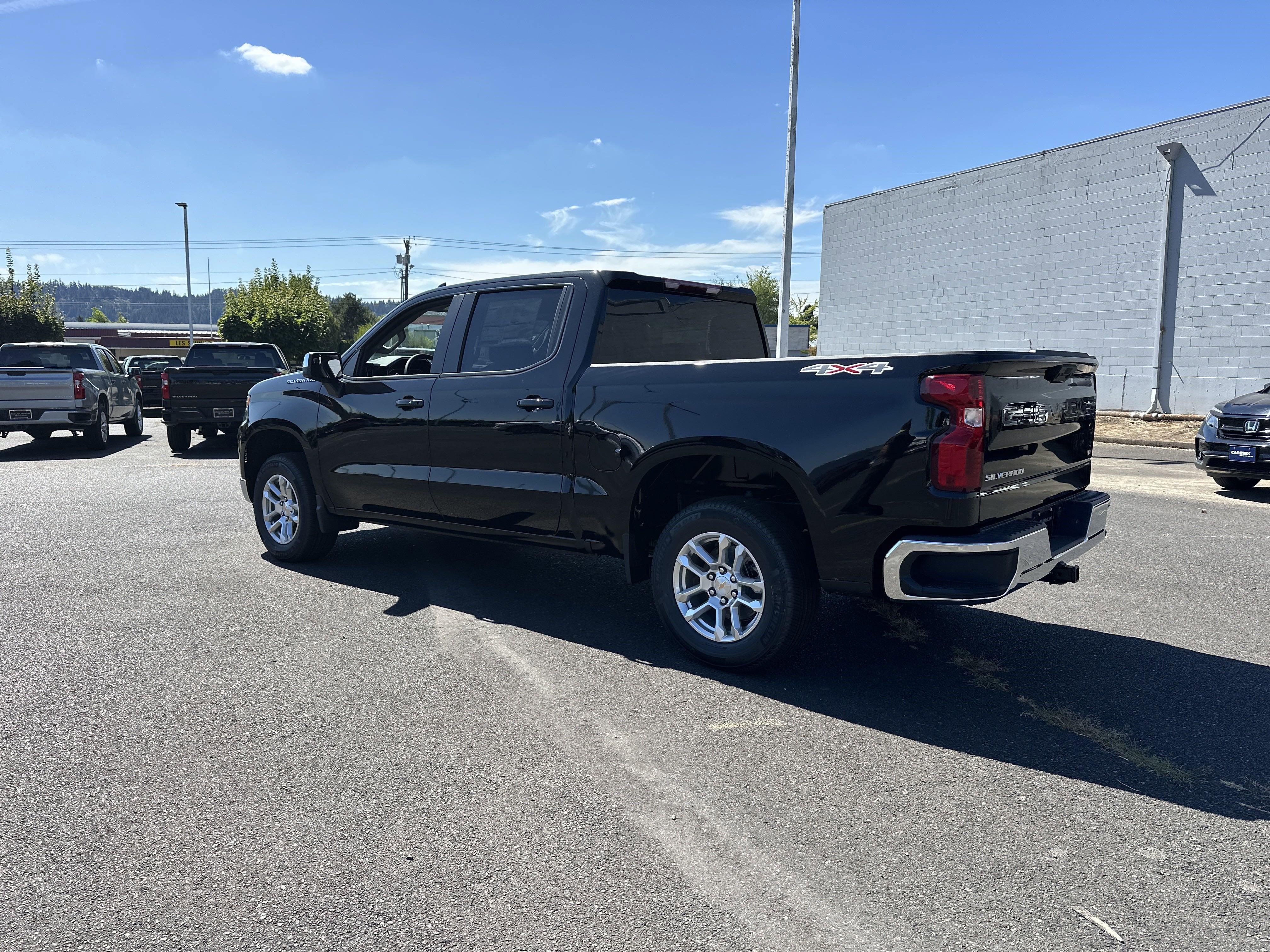2026 Chevrolet Silverado 1500 LT (2FL)