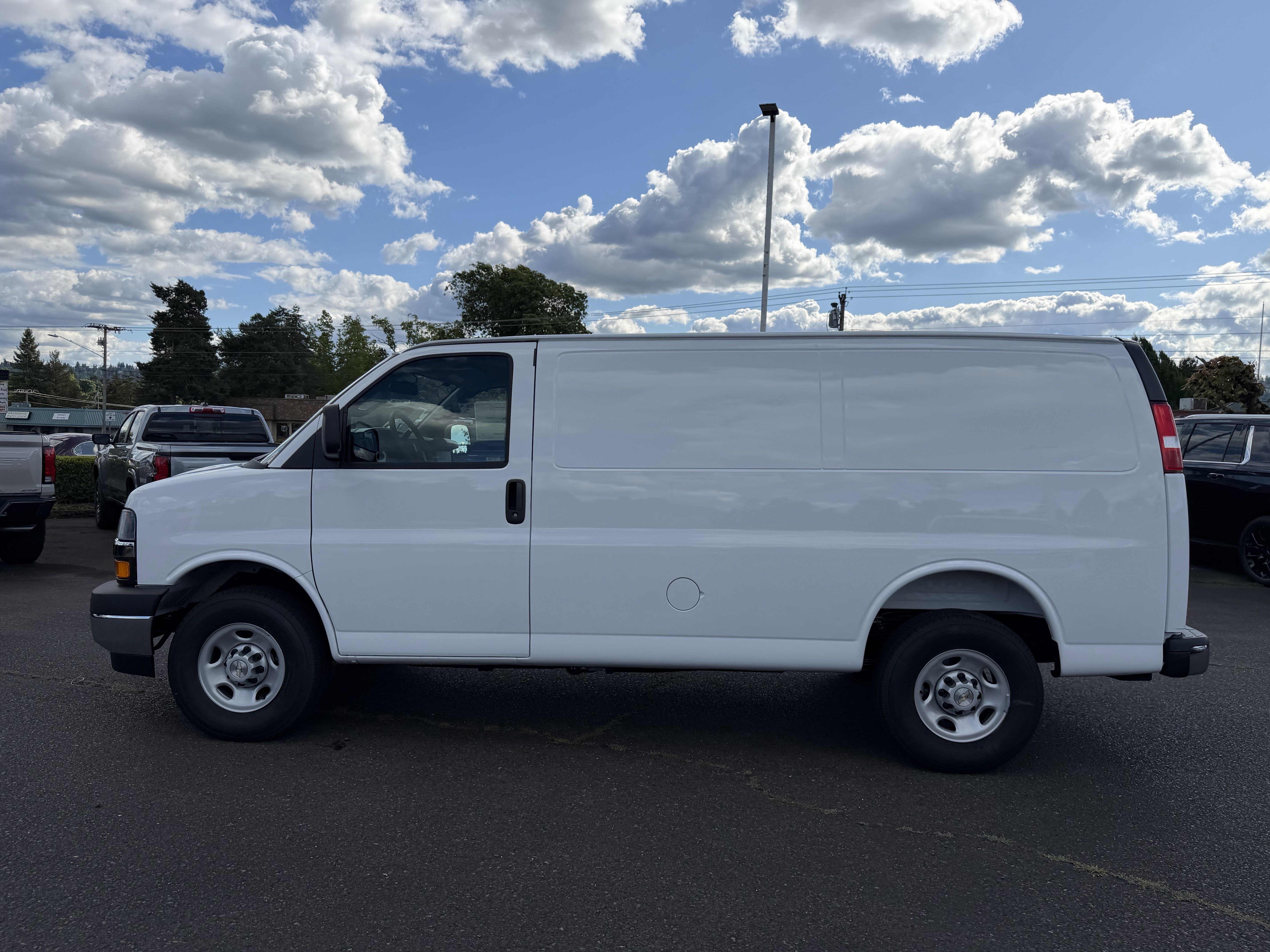 2026 Chevrolet Express Cargo WT