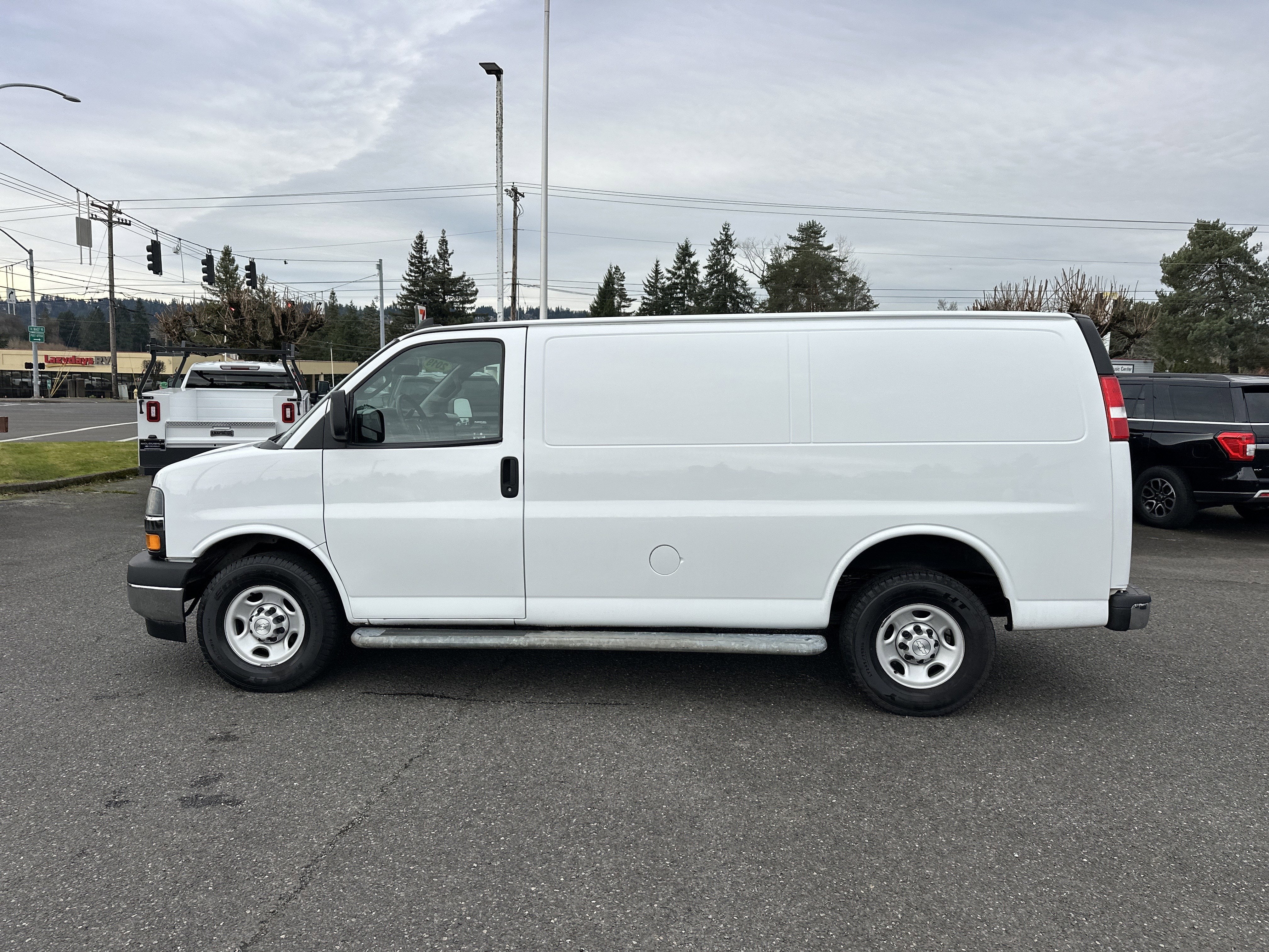 2019 Chevrolet Express Cargo 2500 VAN RWD 2500 135"