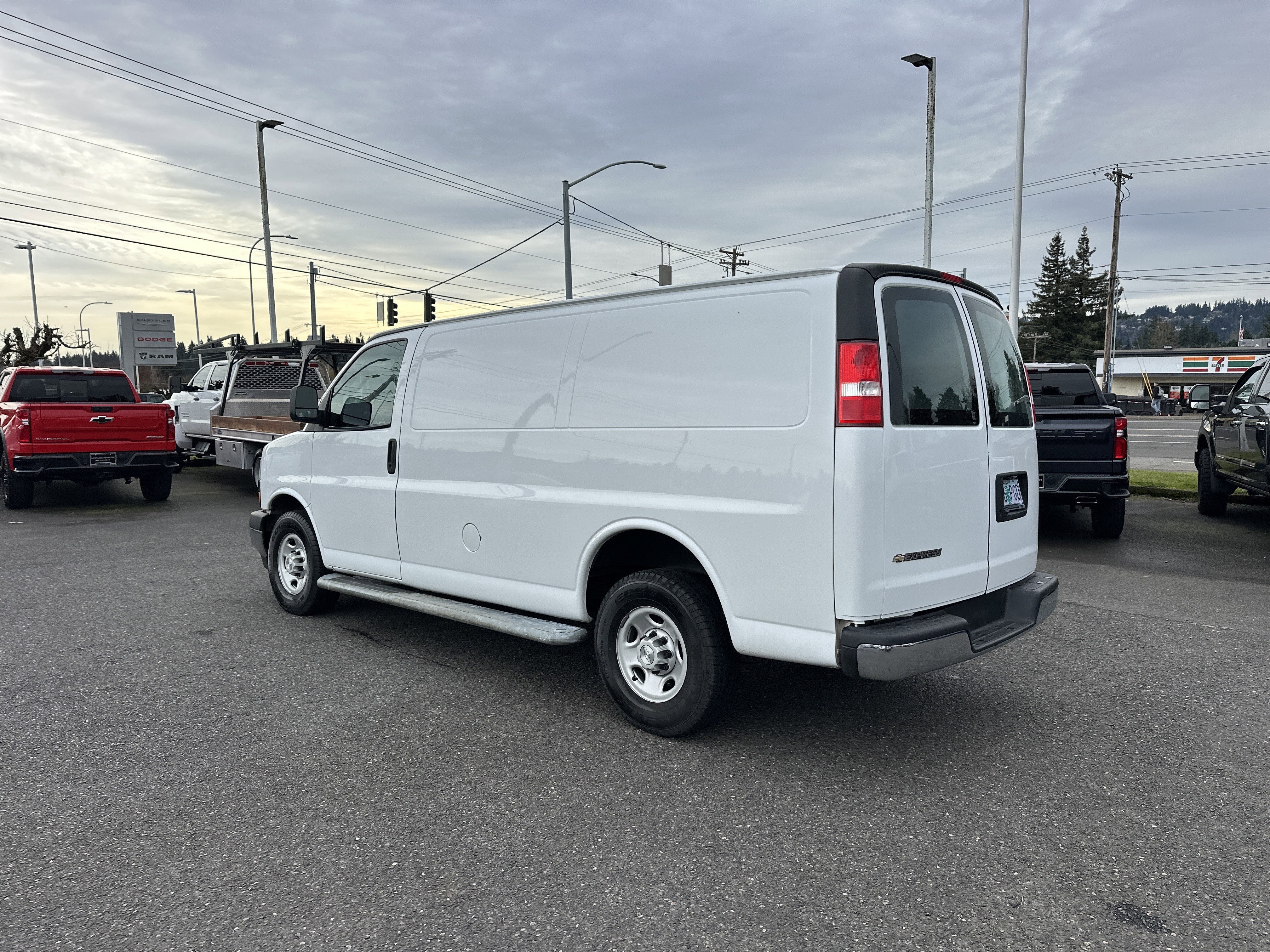 2019 Chevrolet Express Cargo 2500 VAN RWD 2500 135"