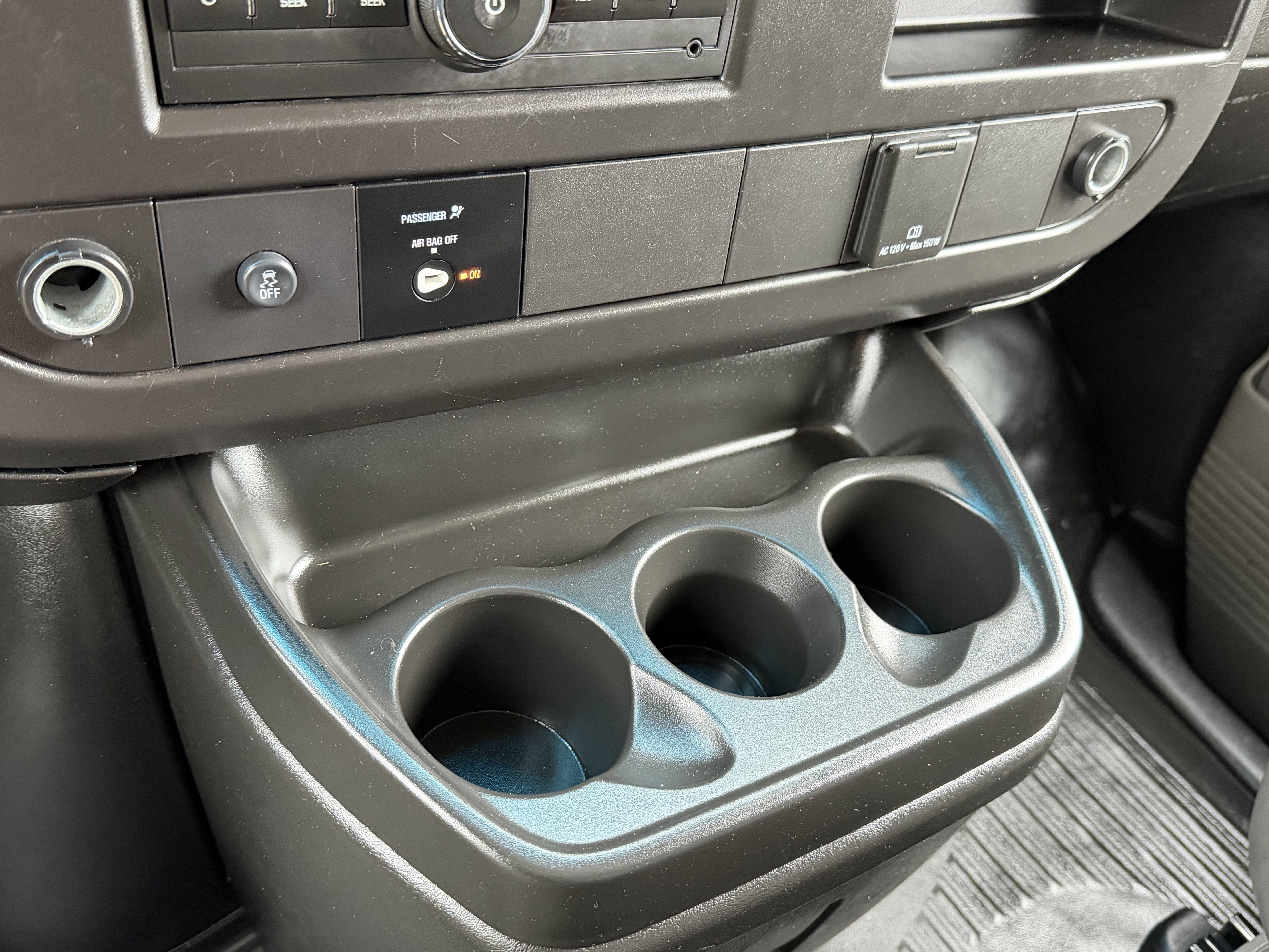 2024 Chevrolet Express Cargo 2500 WT