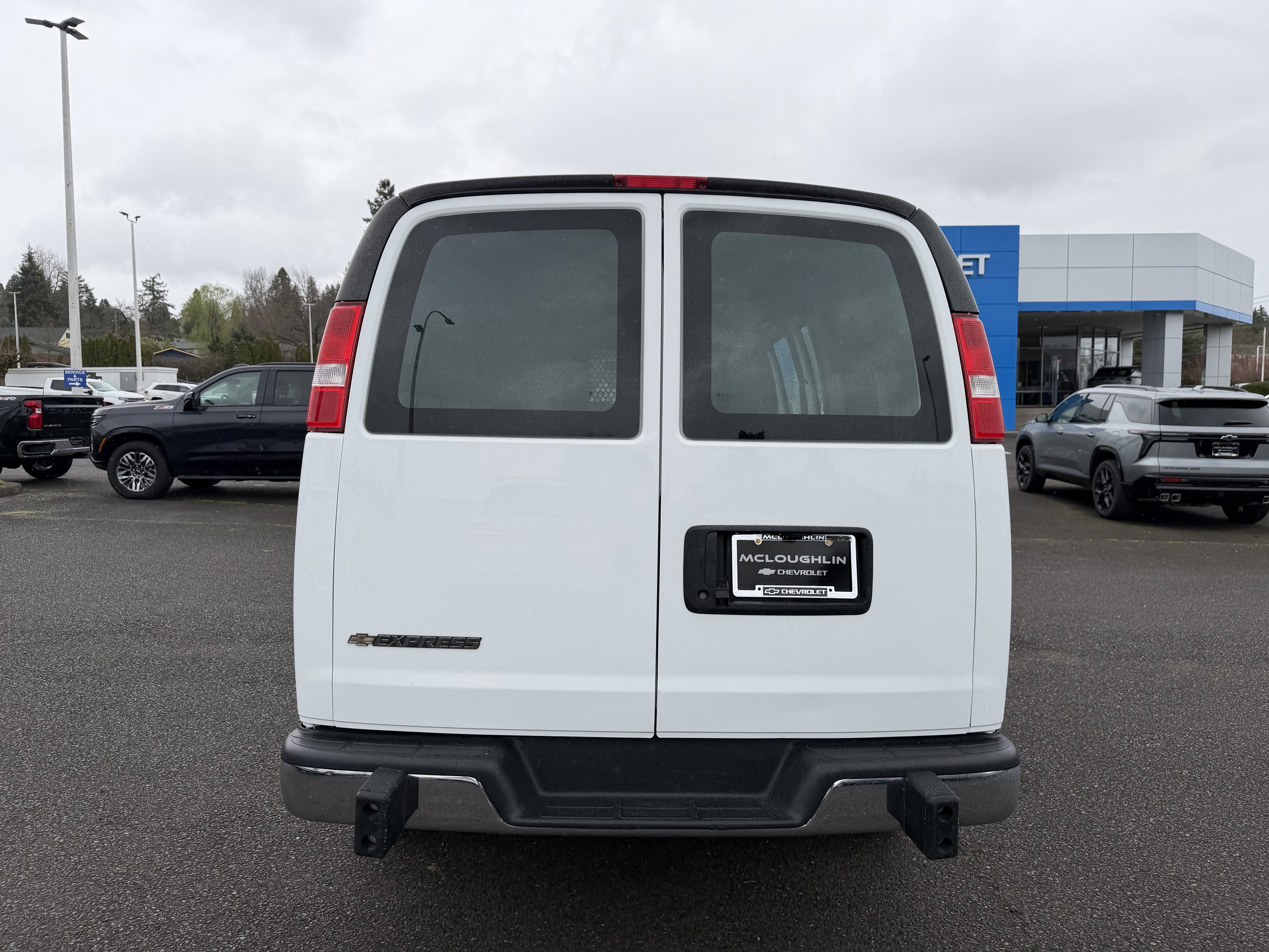 2024 Chevrolet Express Cargo 2500 WT