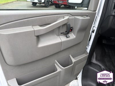 2025 Chevrolet Express Cargo WT
