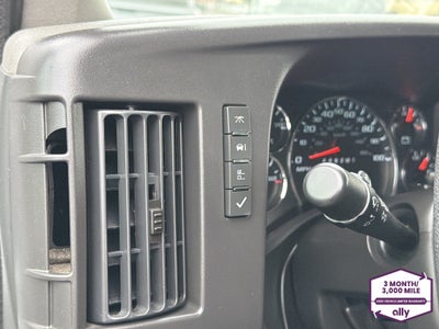 2025 Chevrolet Express Cargo WT