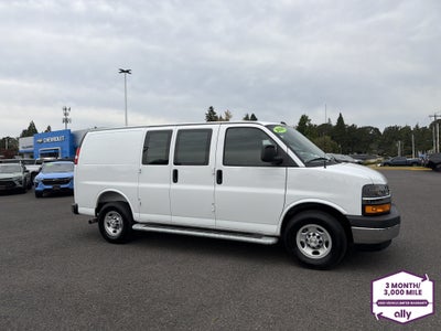 2025 Chevrolet Express Cargo WT