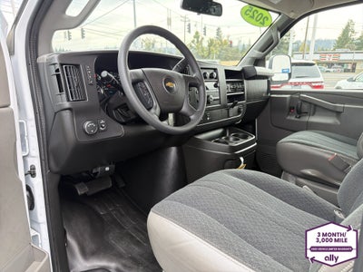 2025 Chevrolet Express Cargo WT