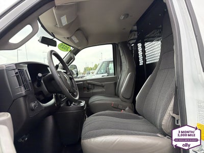 2025 Chevrolet Express Cargo WT