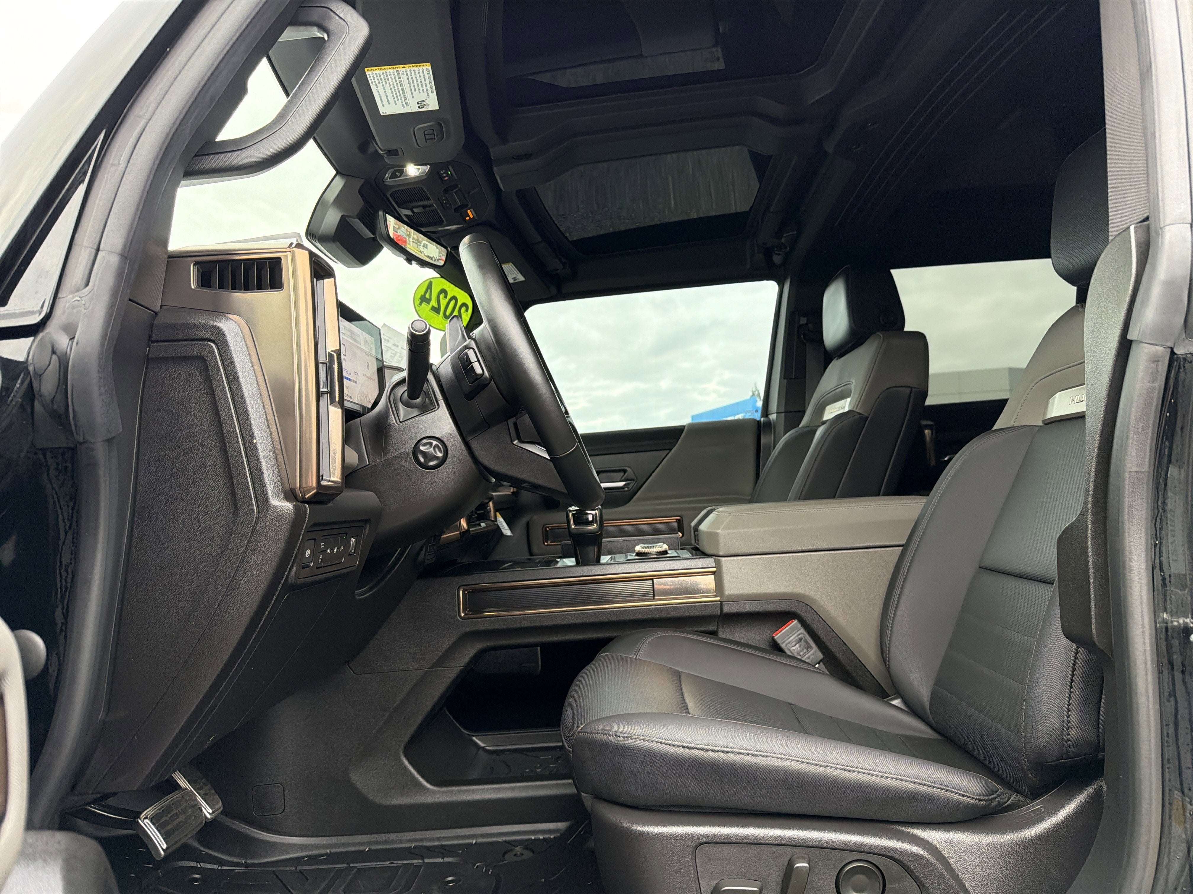 2024 GMC HUMMER EV SUV 2X