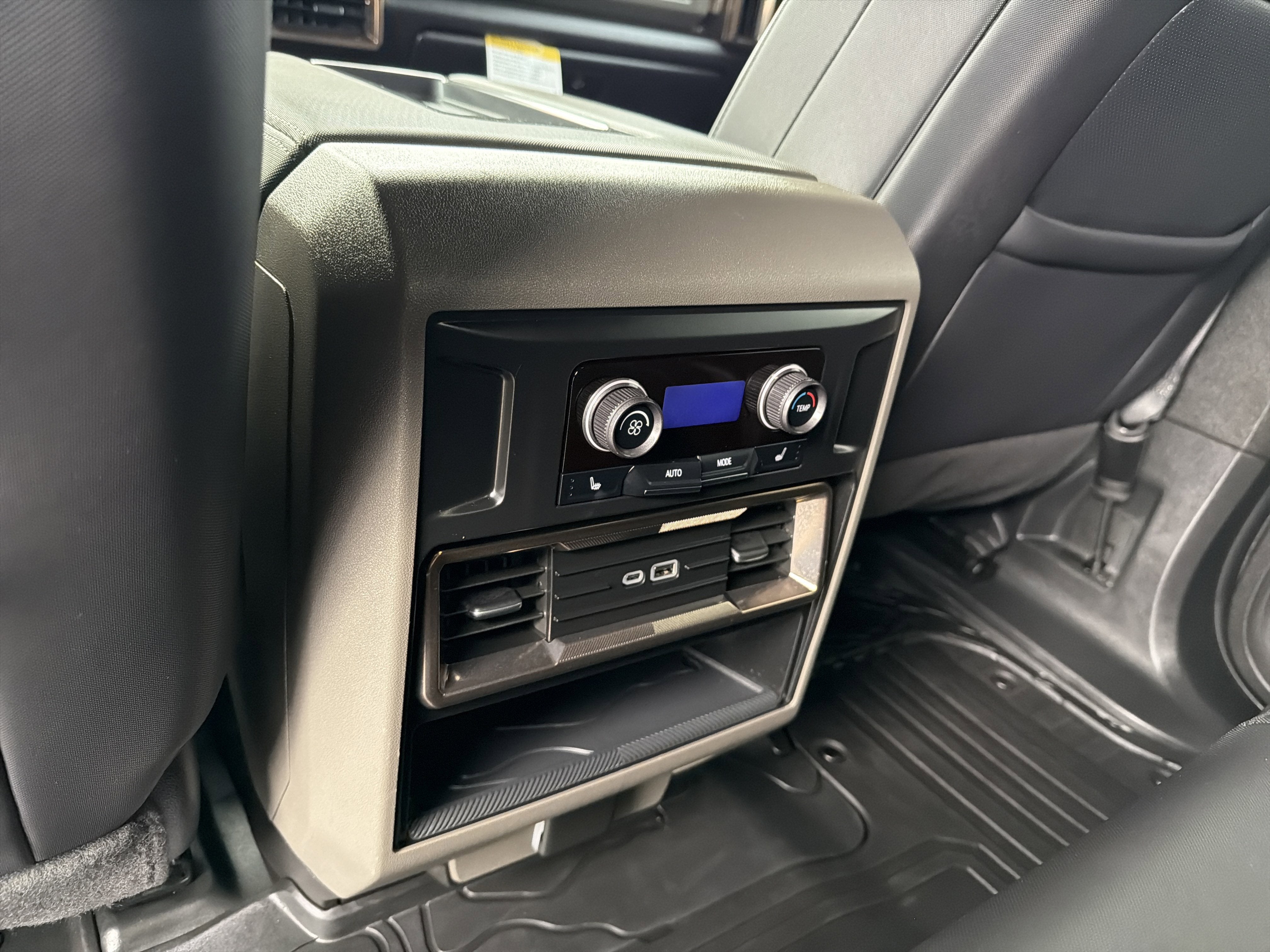 2024 GMC HUMMER EV SUV 2X