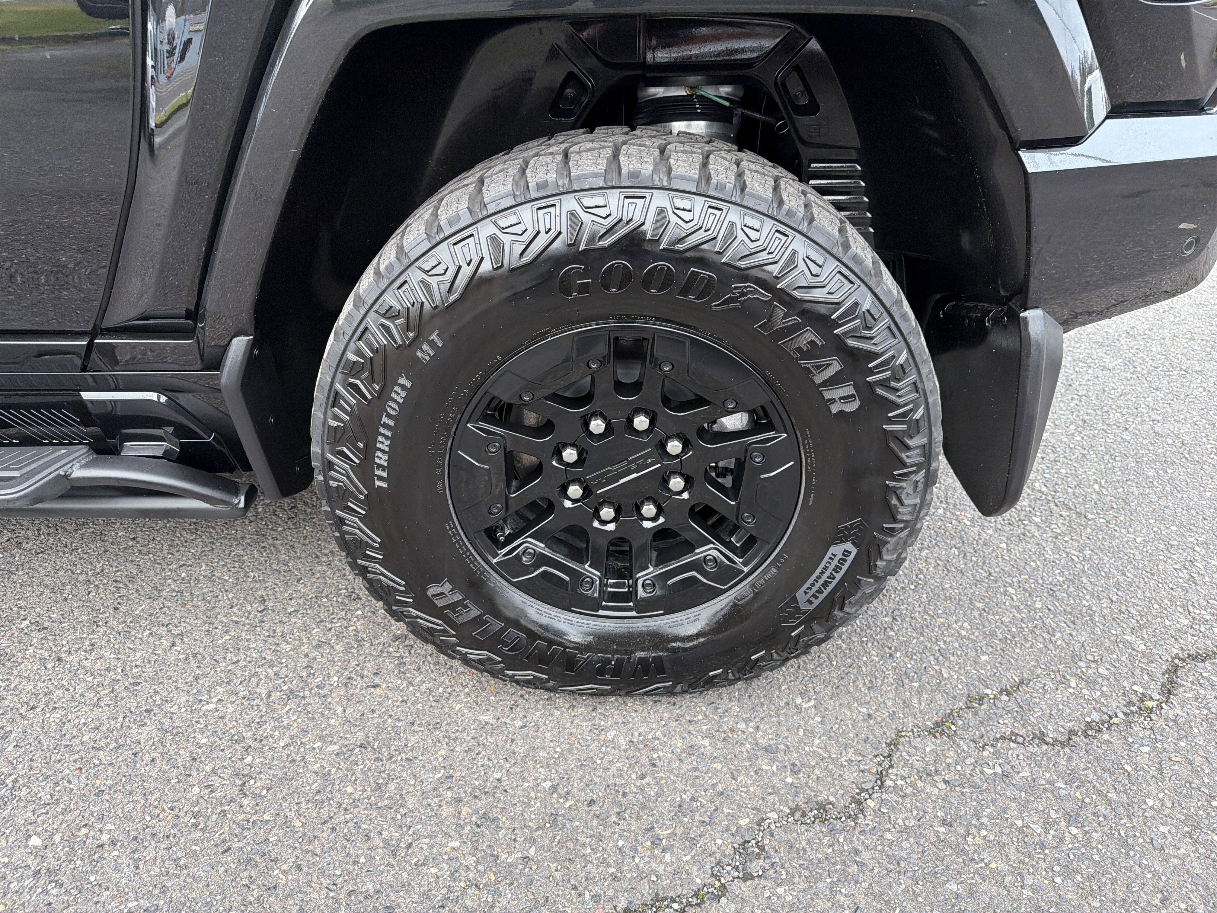 2024 GMC HUMMER EV SUV 2X