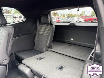 2025 GMC Acadia Denali