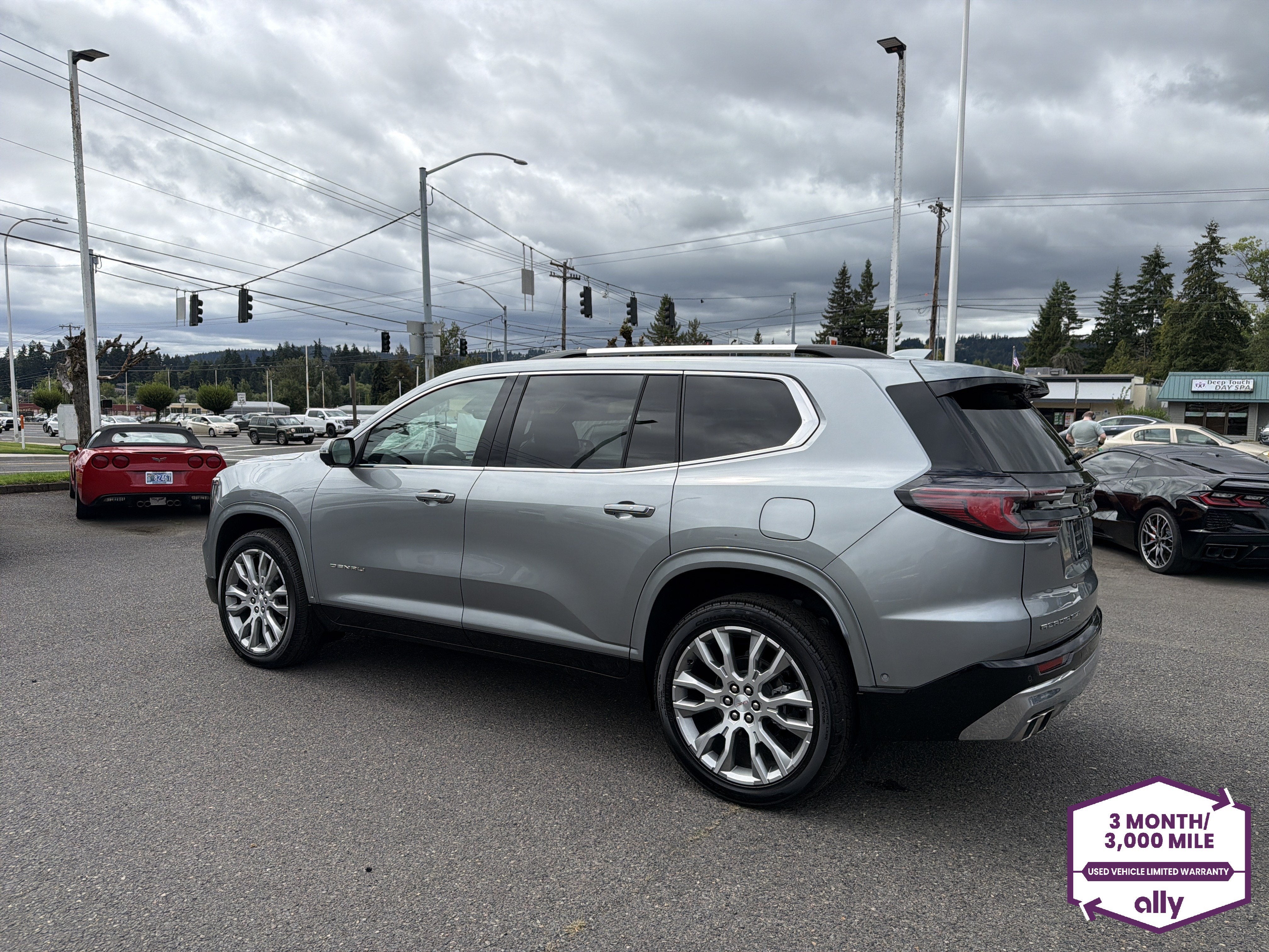2025 GMC Acadia Denali