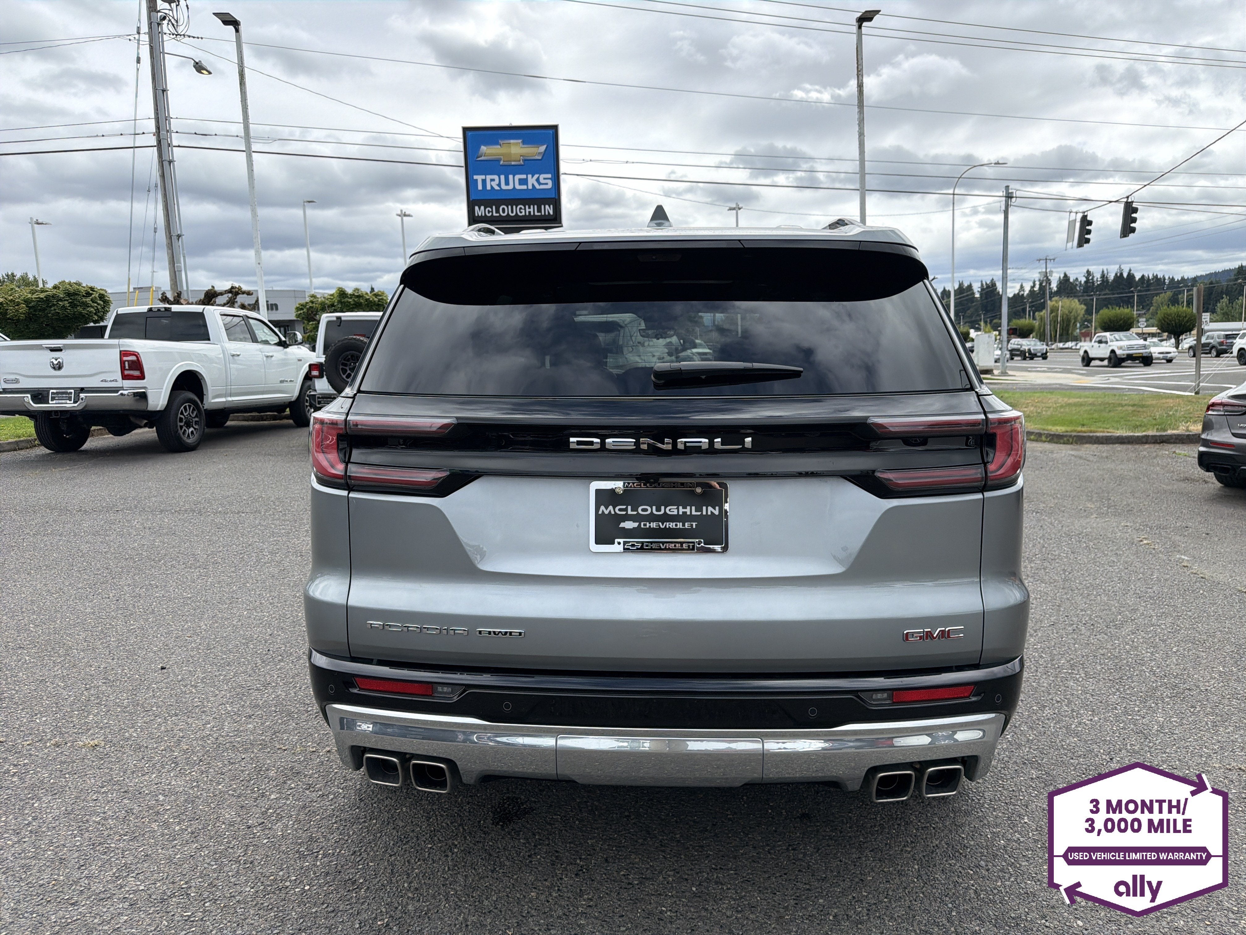 2025 GMC Acadia Denali