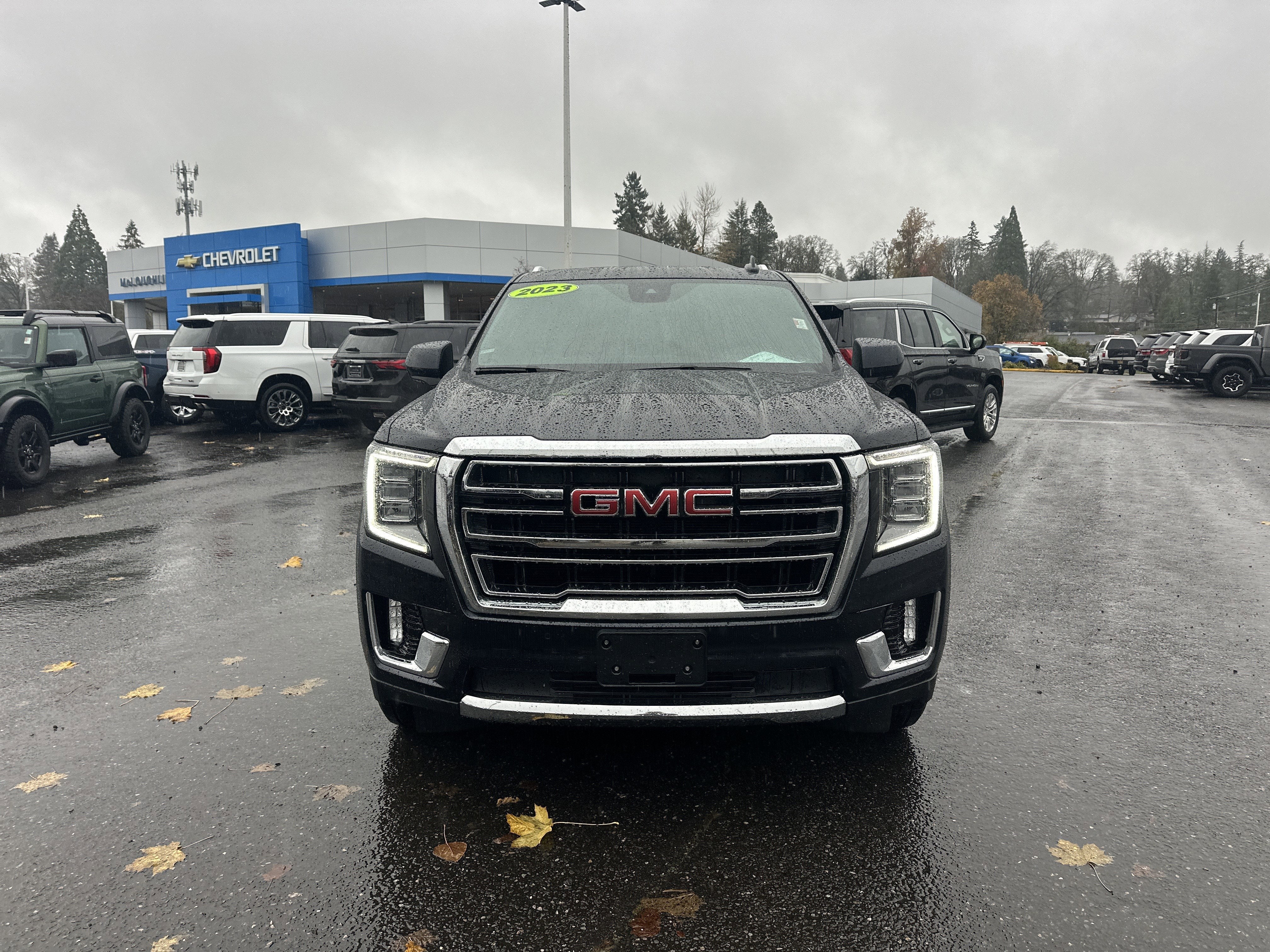 2023 GMC Yukon SLT