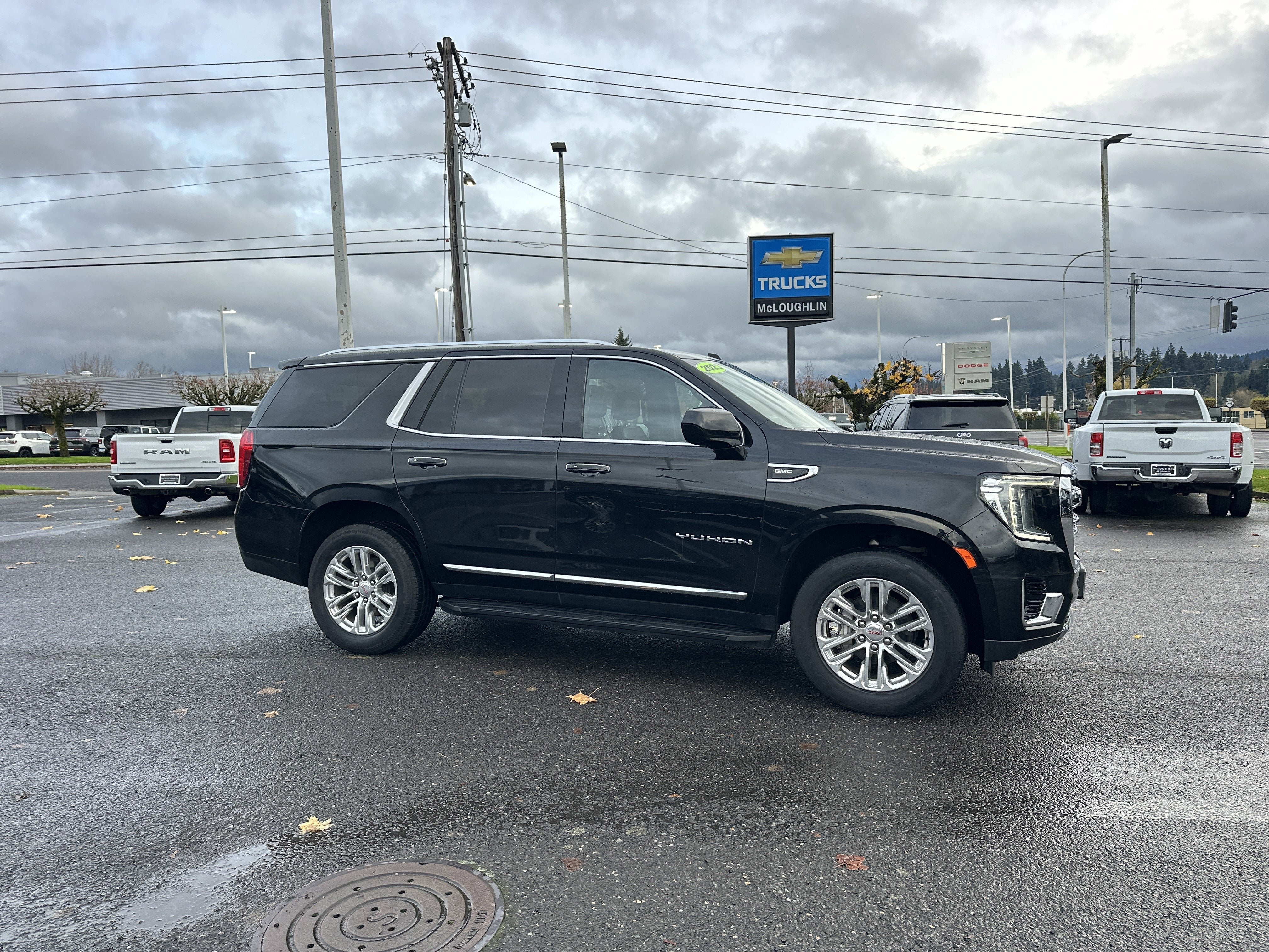 2023 GMC Yukon SLT