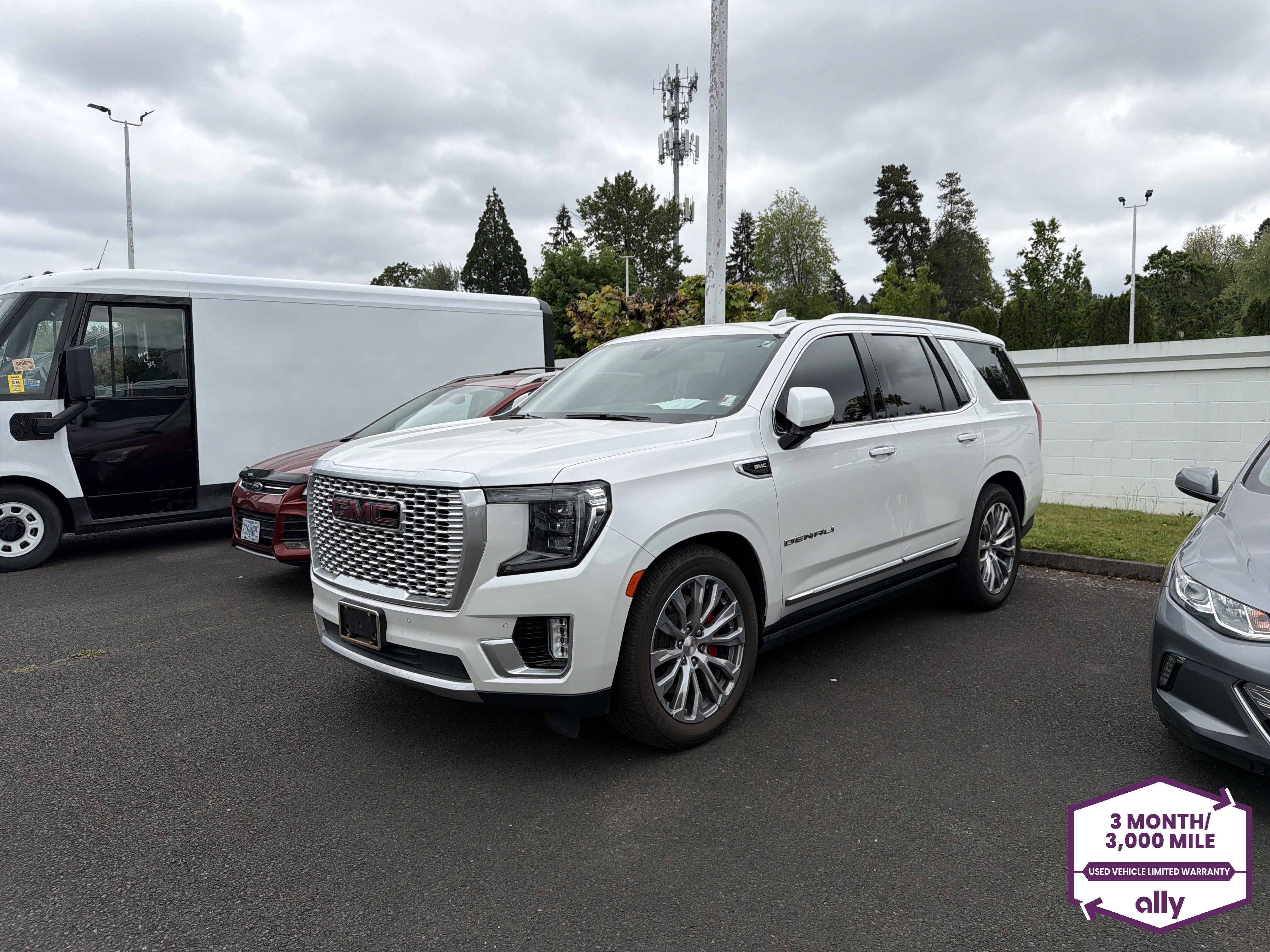 2021 GMC Yukon 4WD Denali's photo