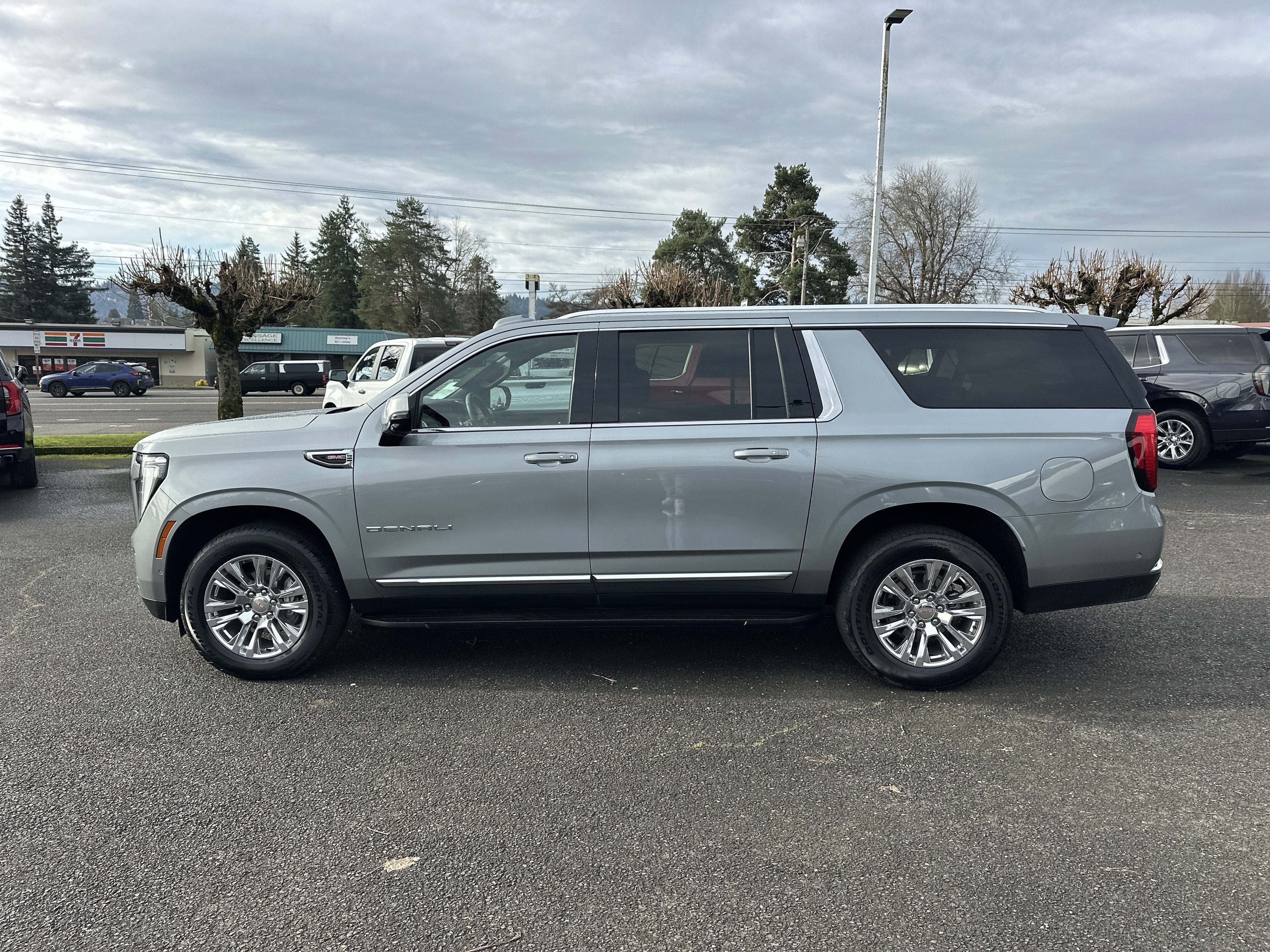2025 GMC Yukon XL Denali