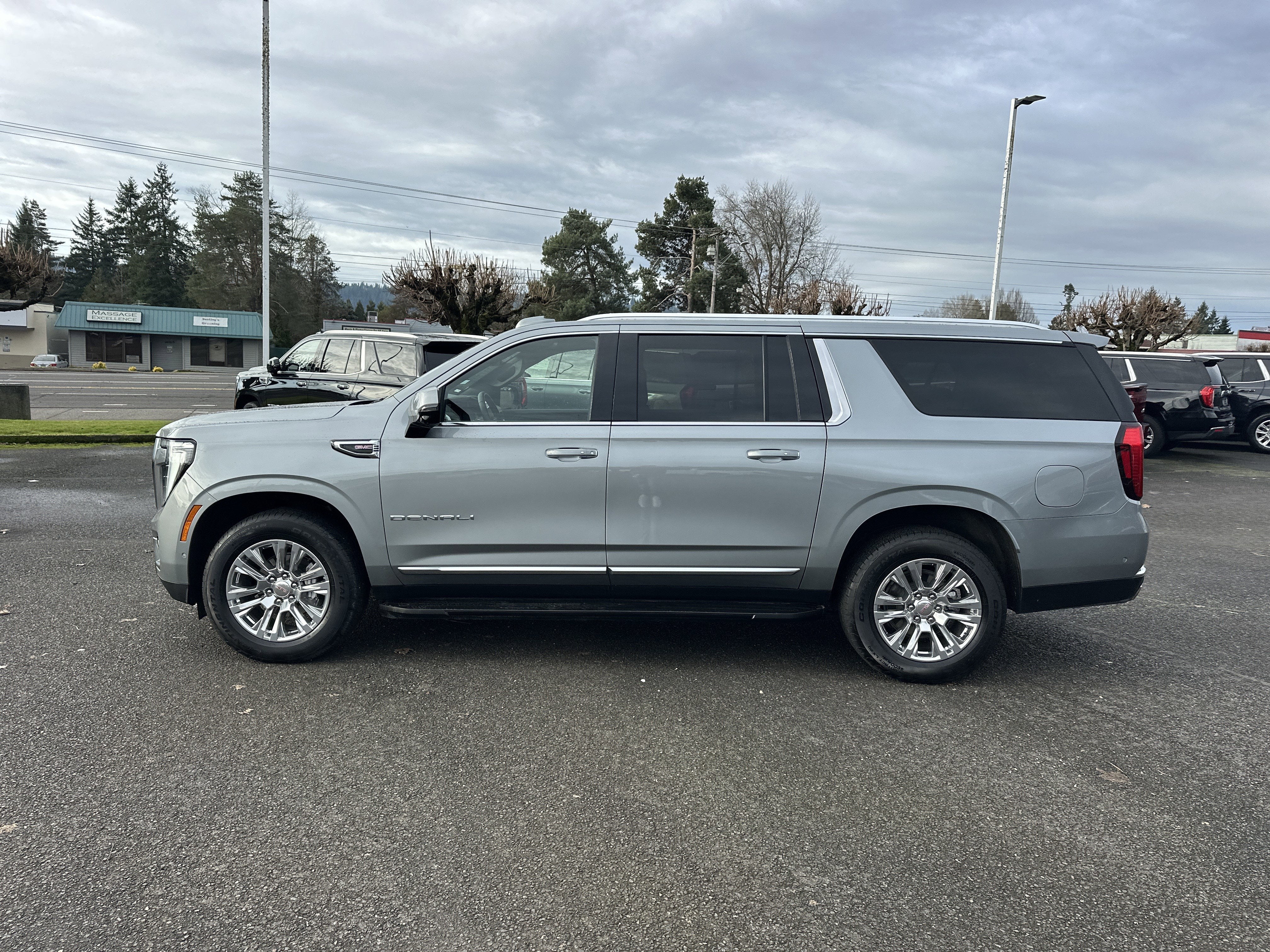 2025 GMC Yukon XL Denali