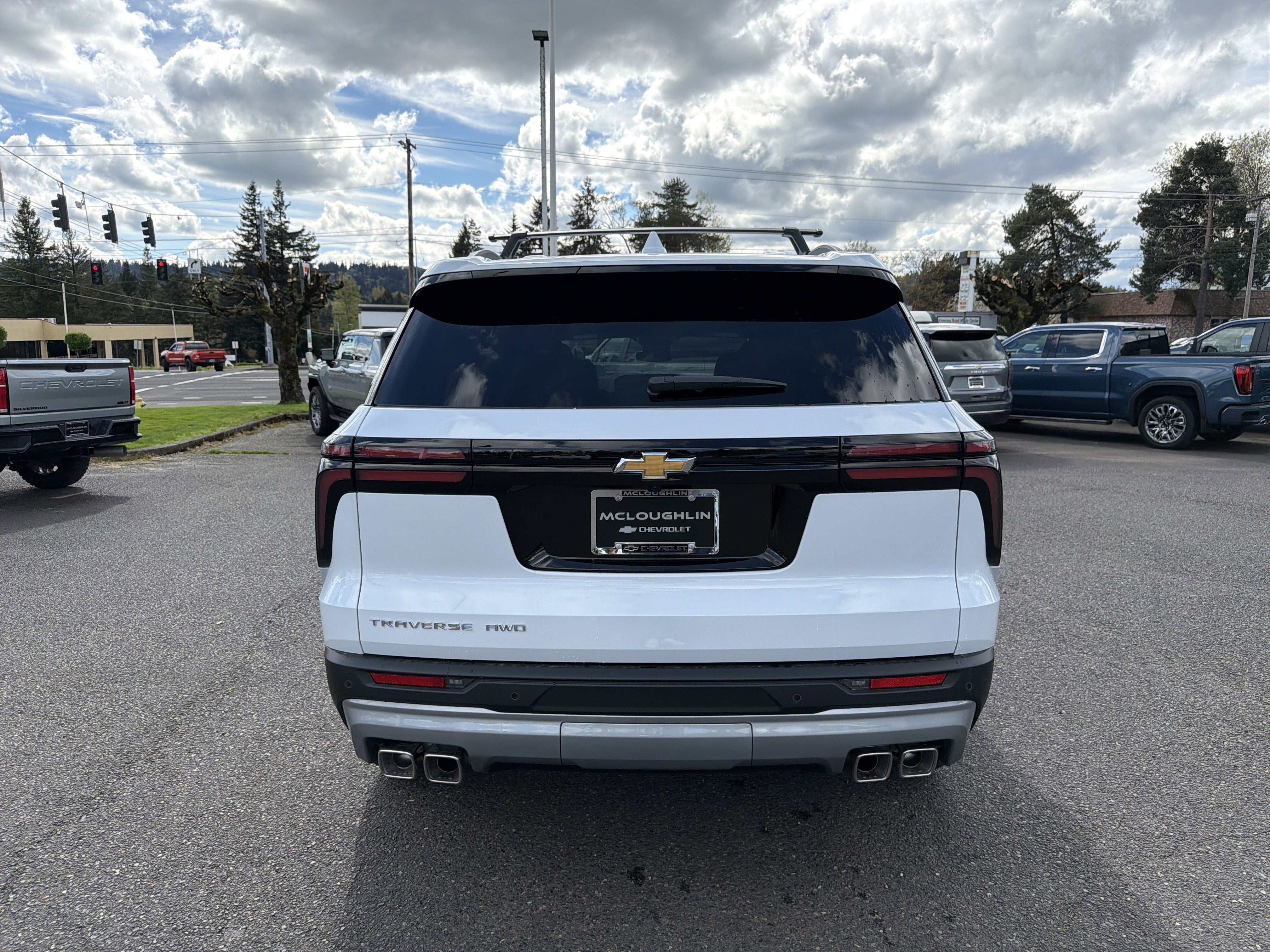 2026 Chevrolet Traverse LT