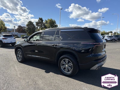 2025 Chevrolet Traverse LT