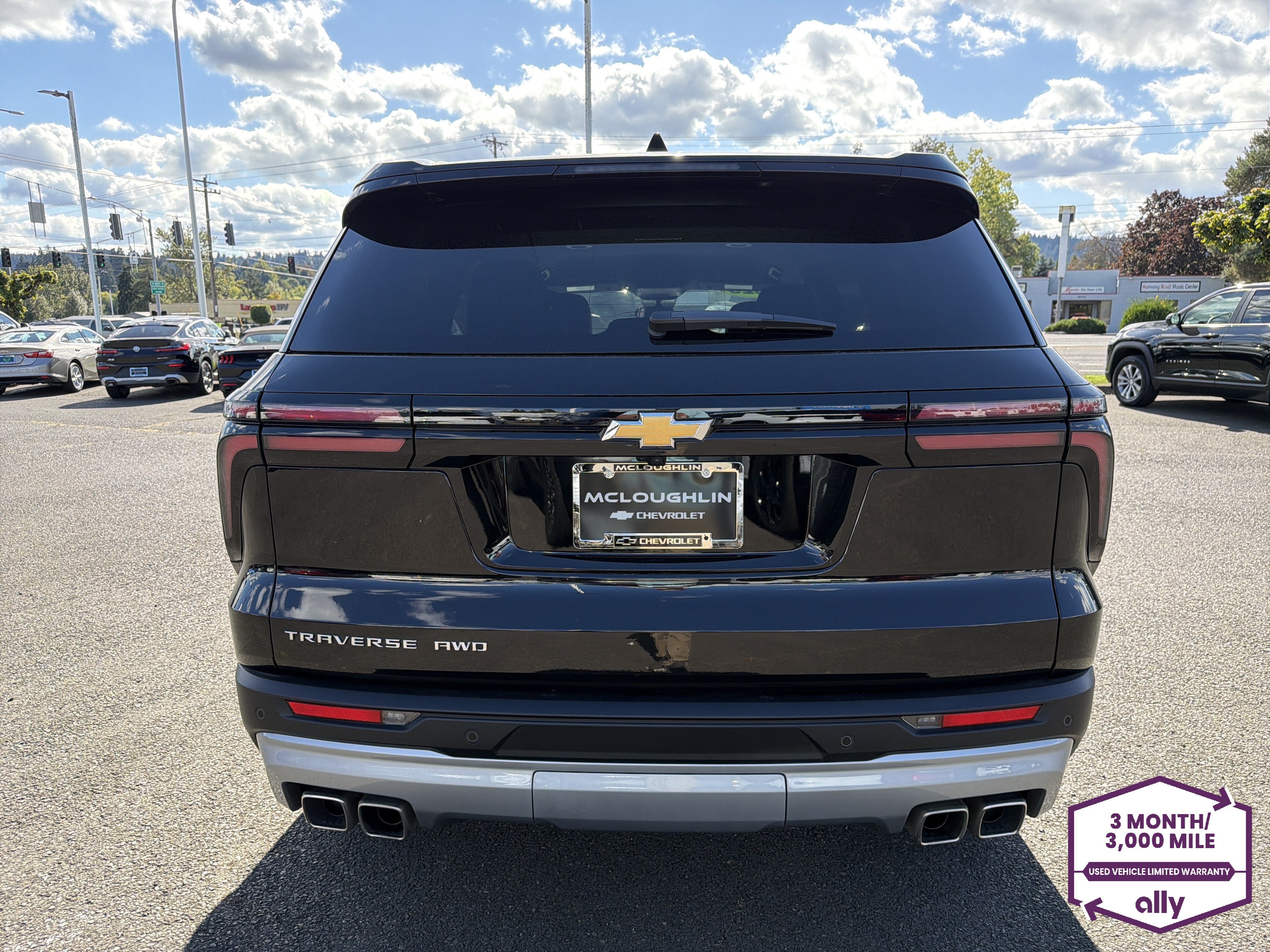 2025 Chevrolet Traverse LT