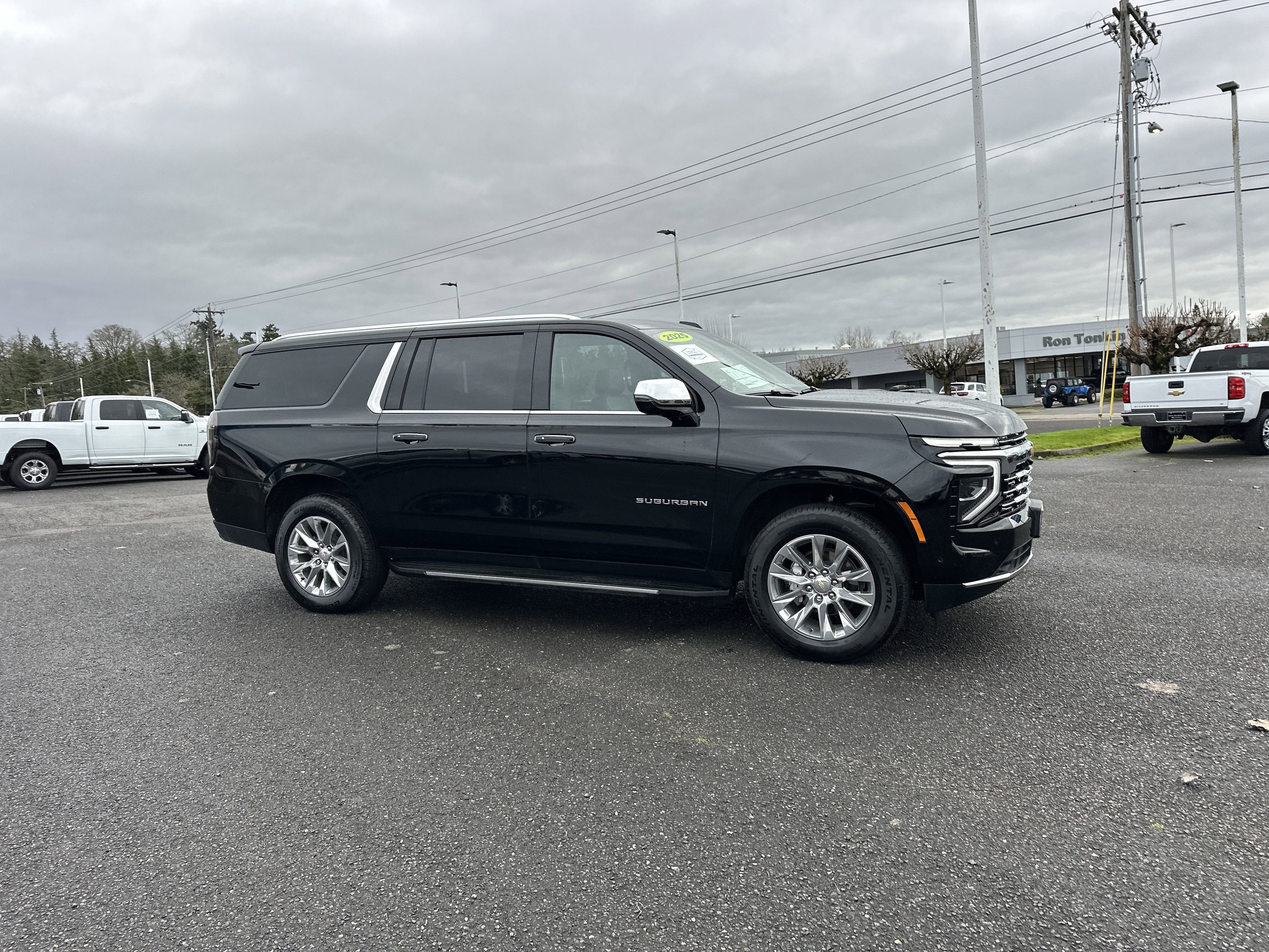2025 Chevrolet Suburban Premier