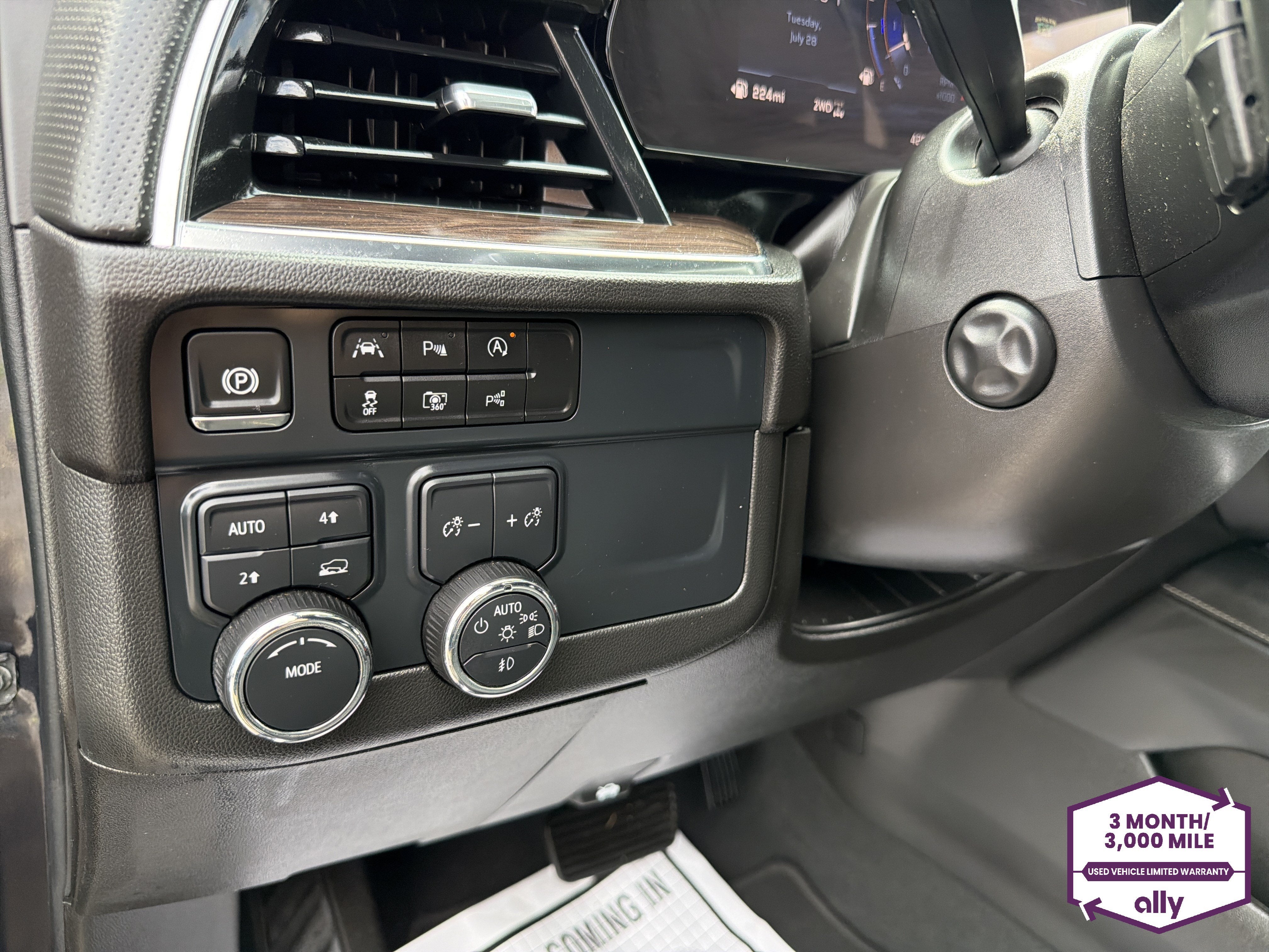2025 Chevrolet Tahoe Premier
