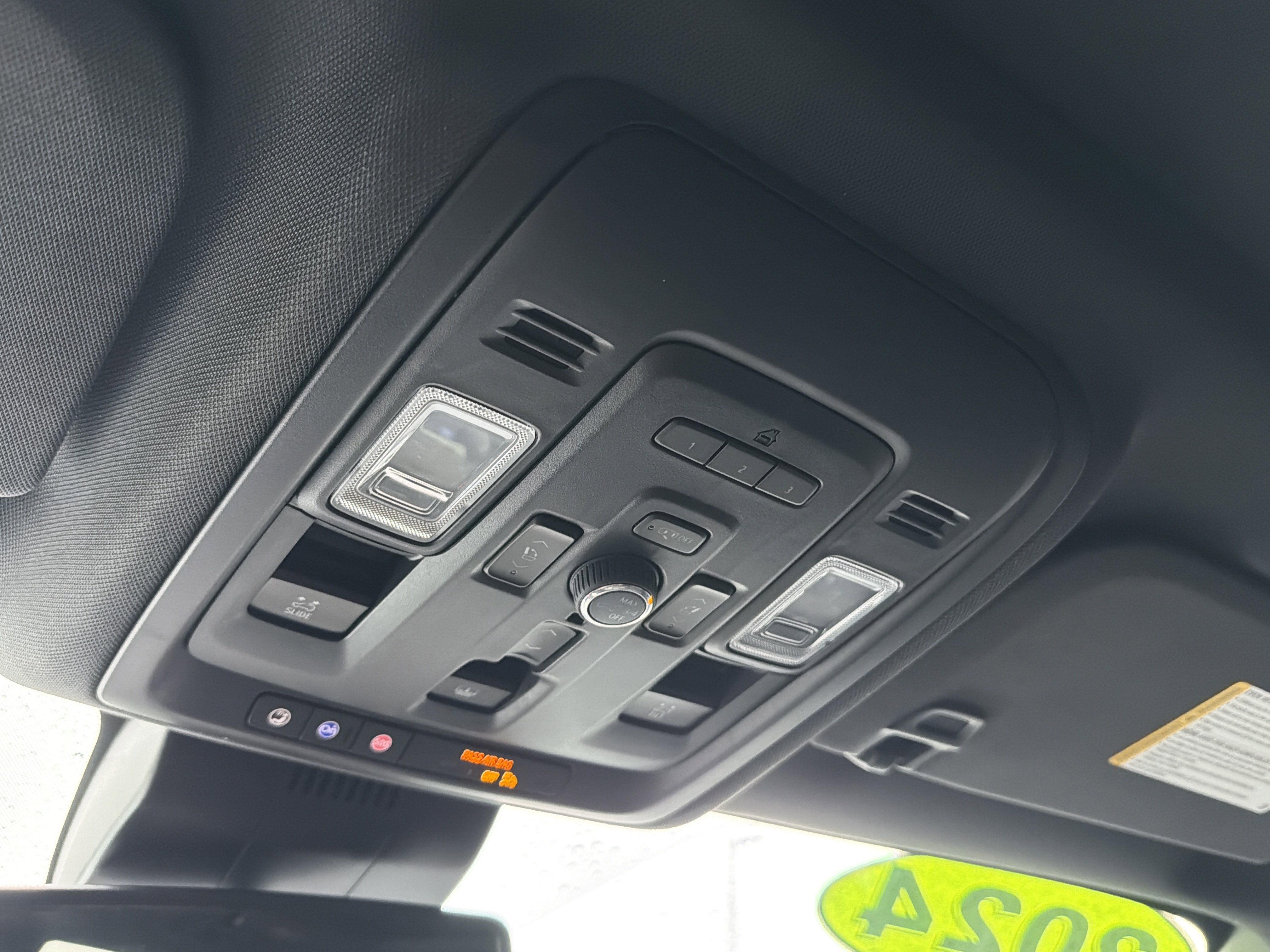 2024 Chevrolet Suburban RST