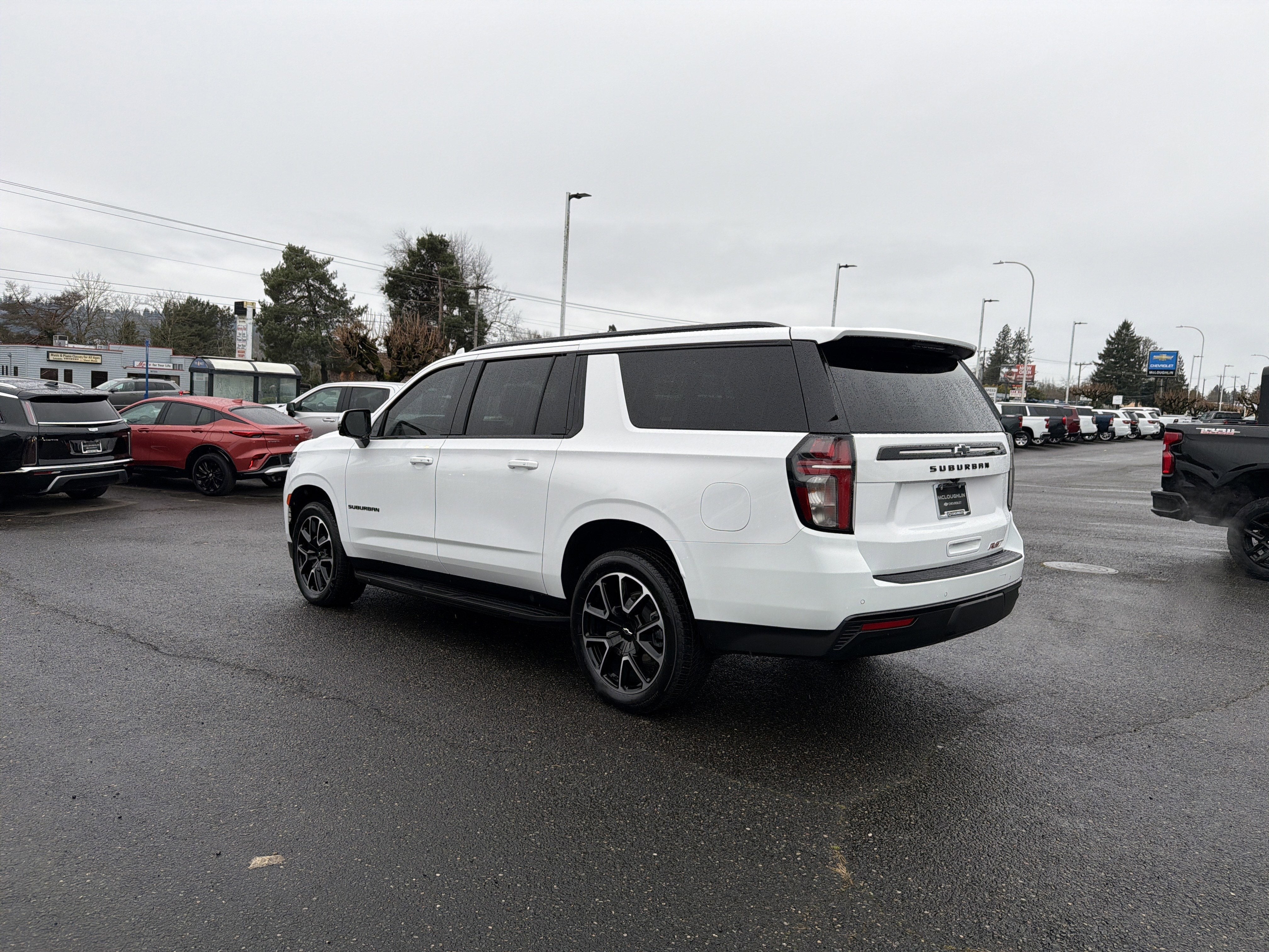 2024 Chevrolet Suburban RST