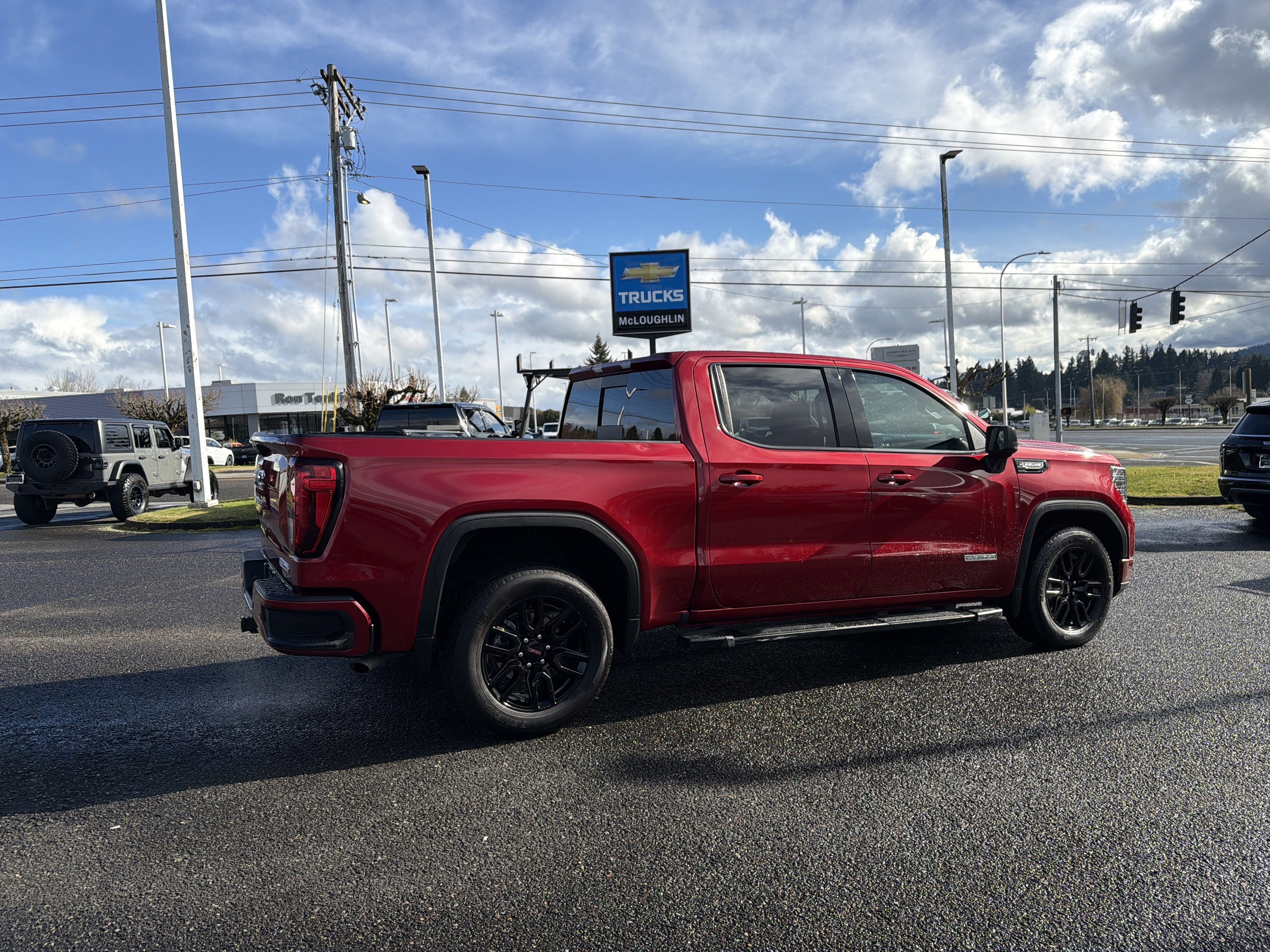 2023 GMC Sierra 1500 Elevation