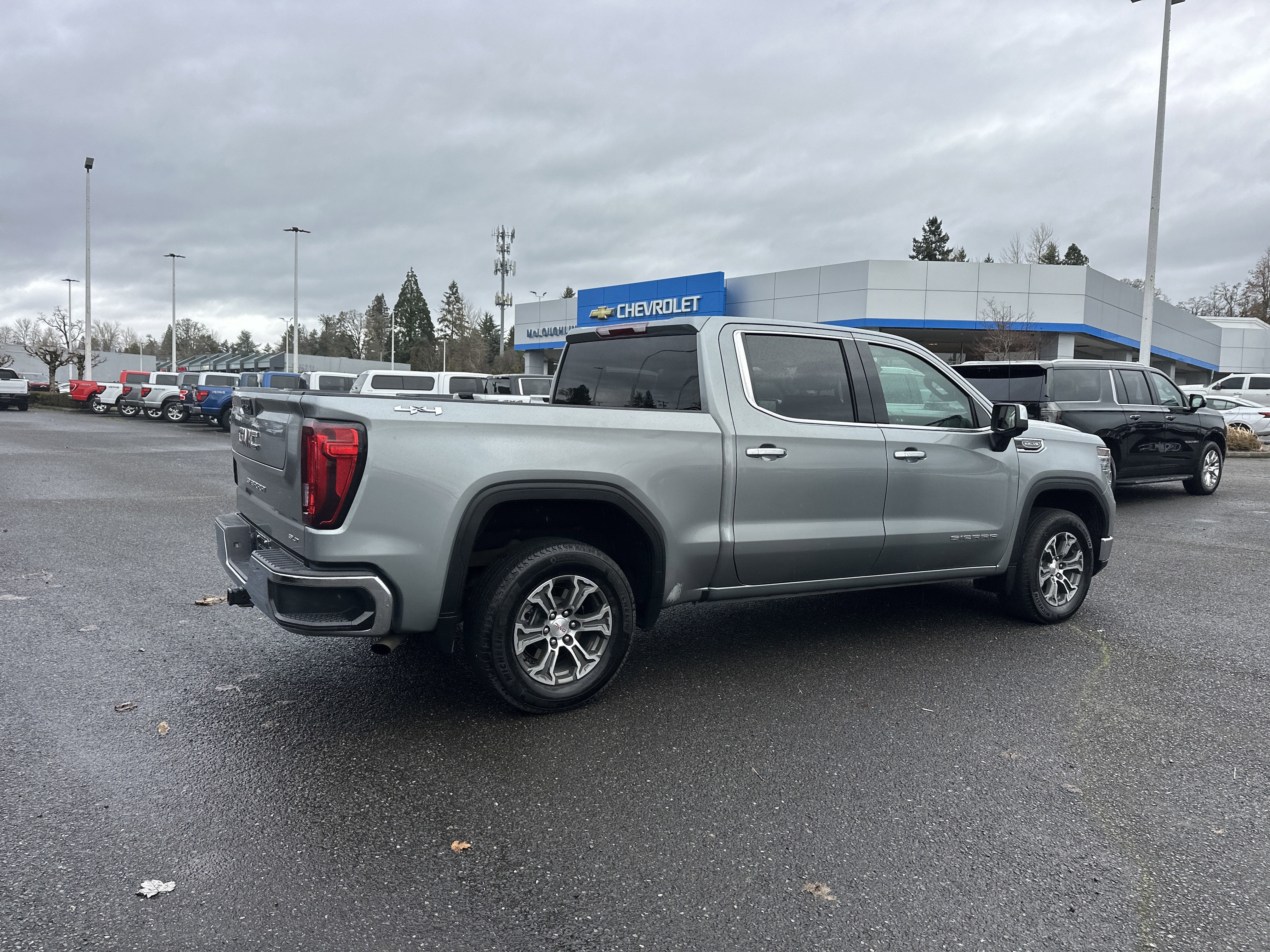 2024 GMC Sierra 1500 SLT