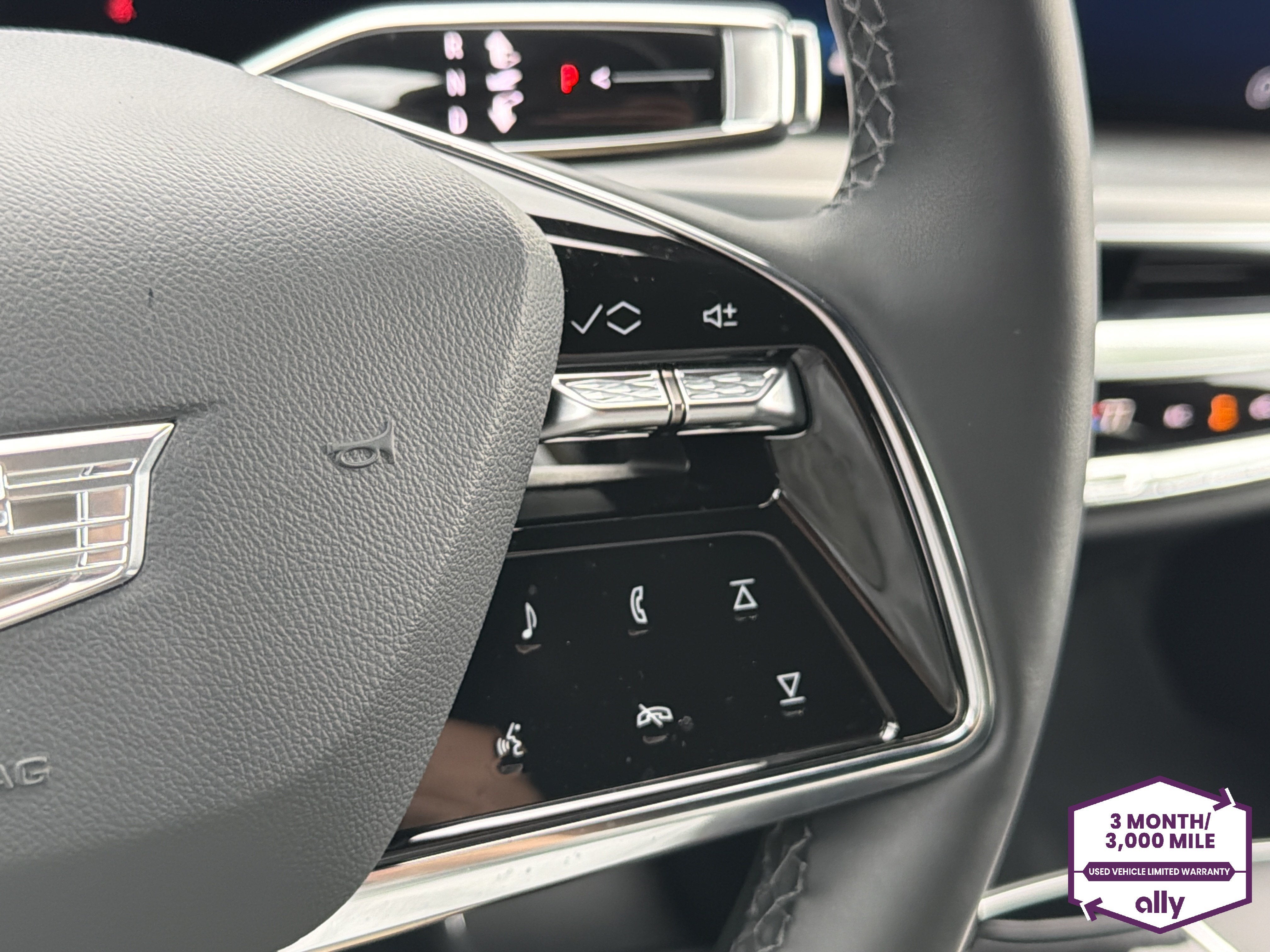 2025 Cadillac LYRIQ Luxury 1