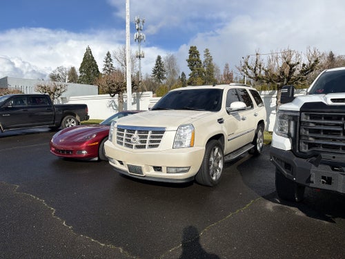 2011 Cadillac Escalade Luxury