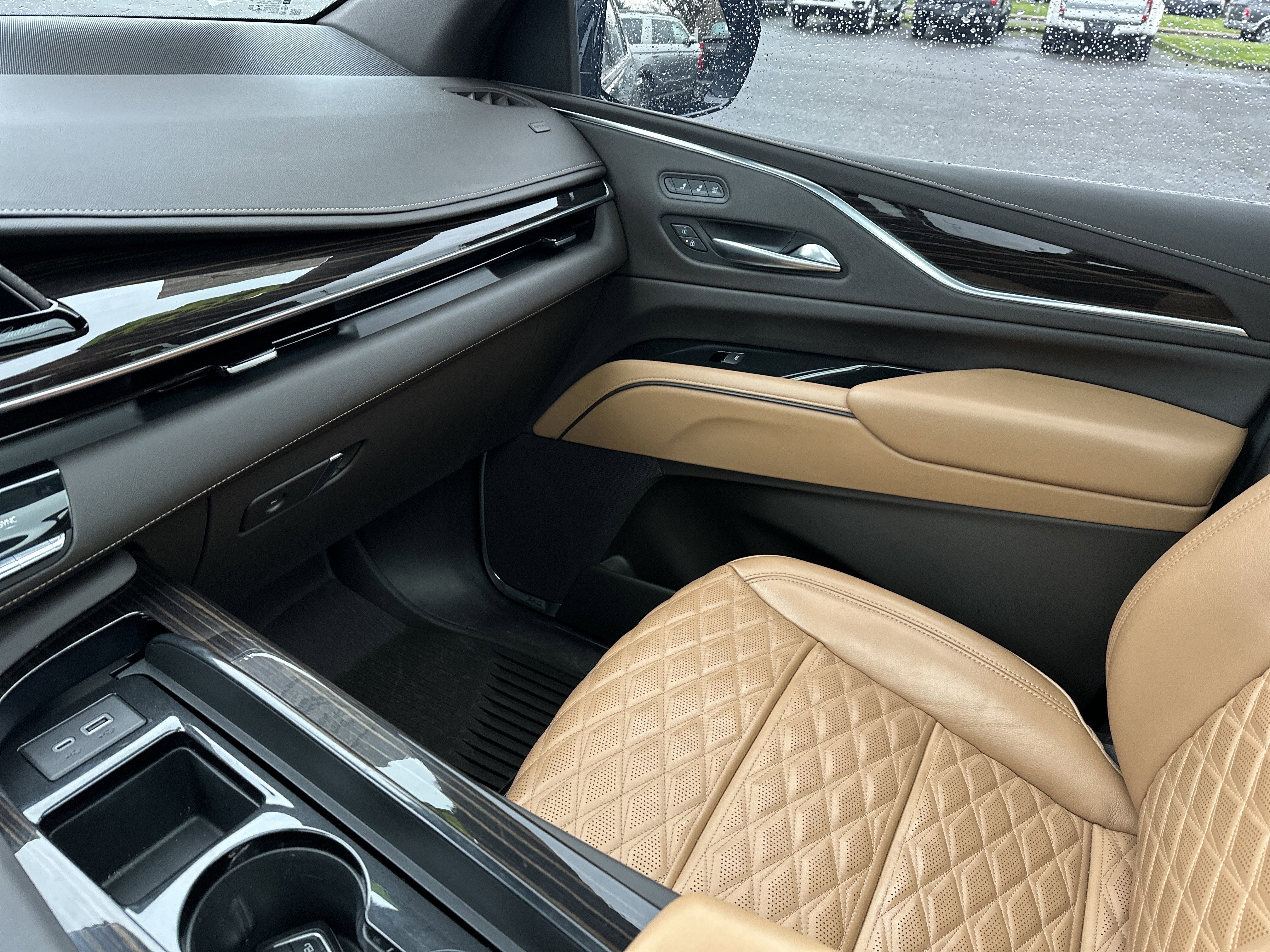 2022 Cadillac Escalade Premium Luxury