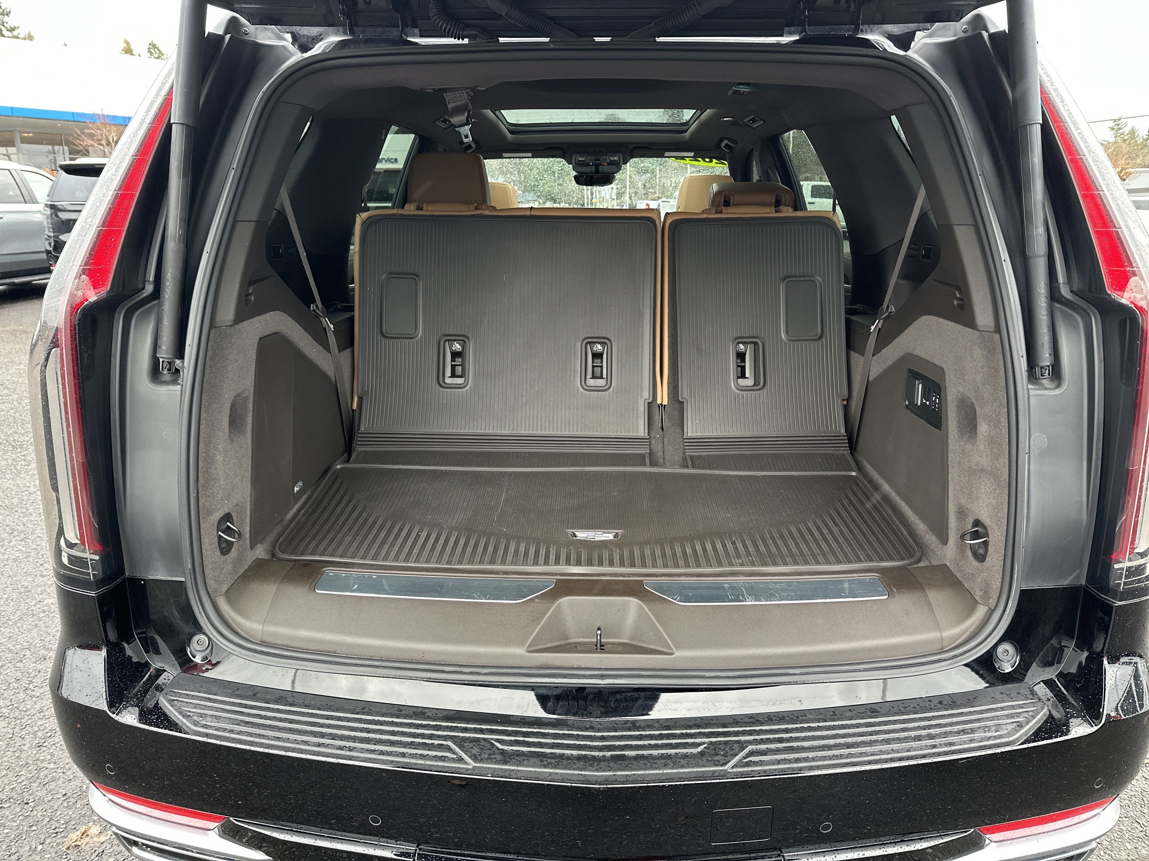 2022 Cadillac Escalade Premium Luxury