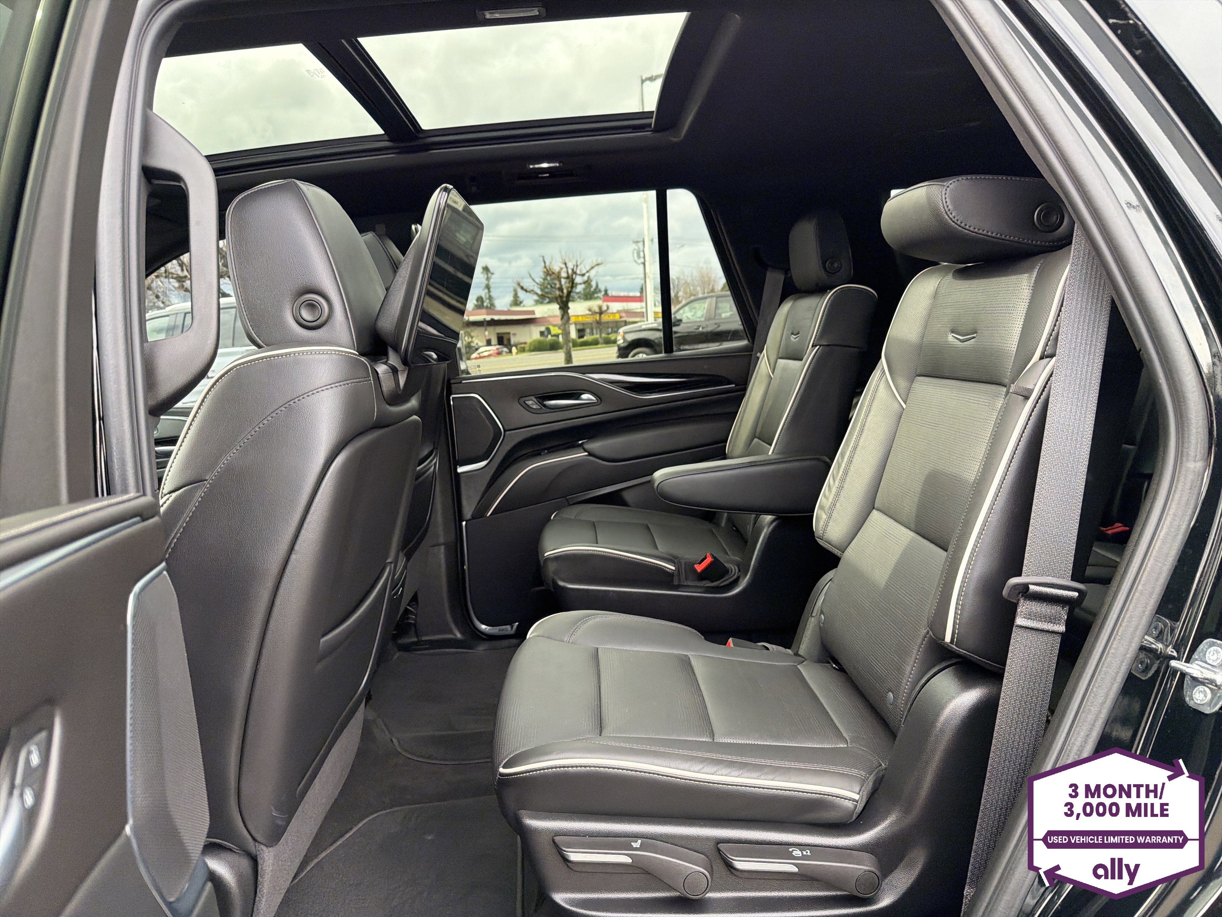 2024 Cadillac Escalade Sport