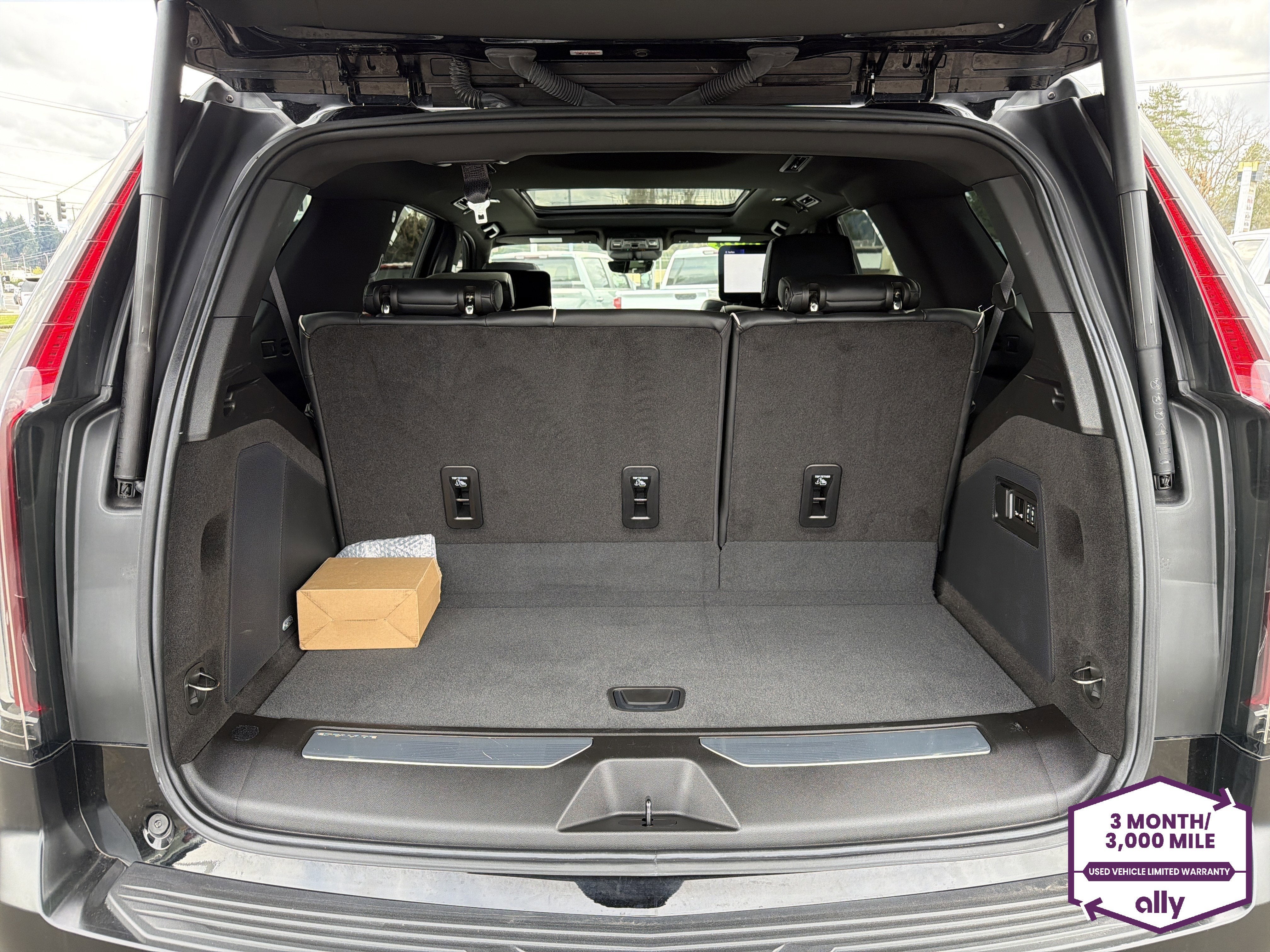 2024 Cadillac Escalade Sport