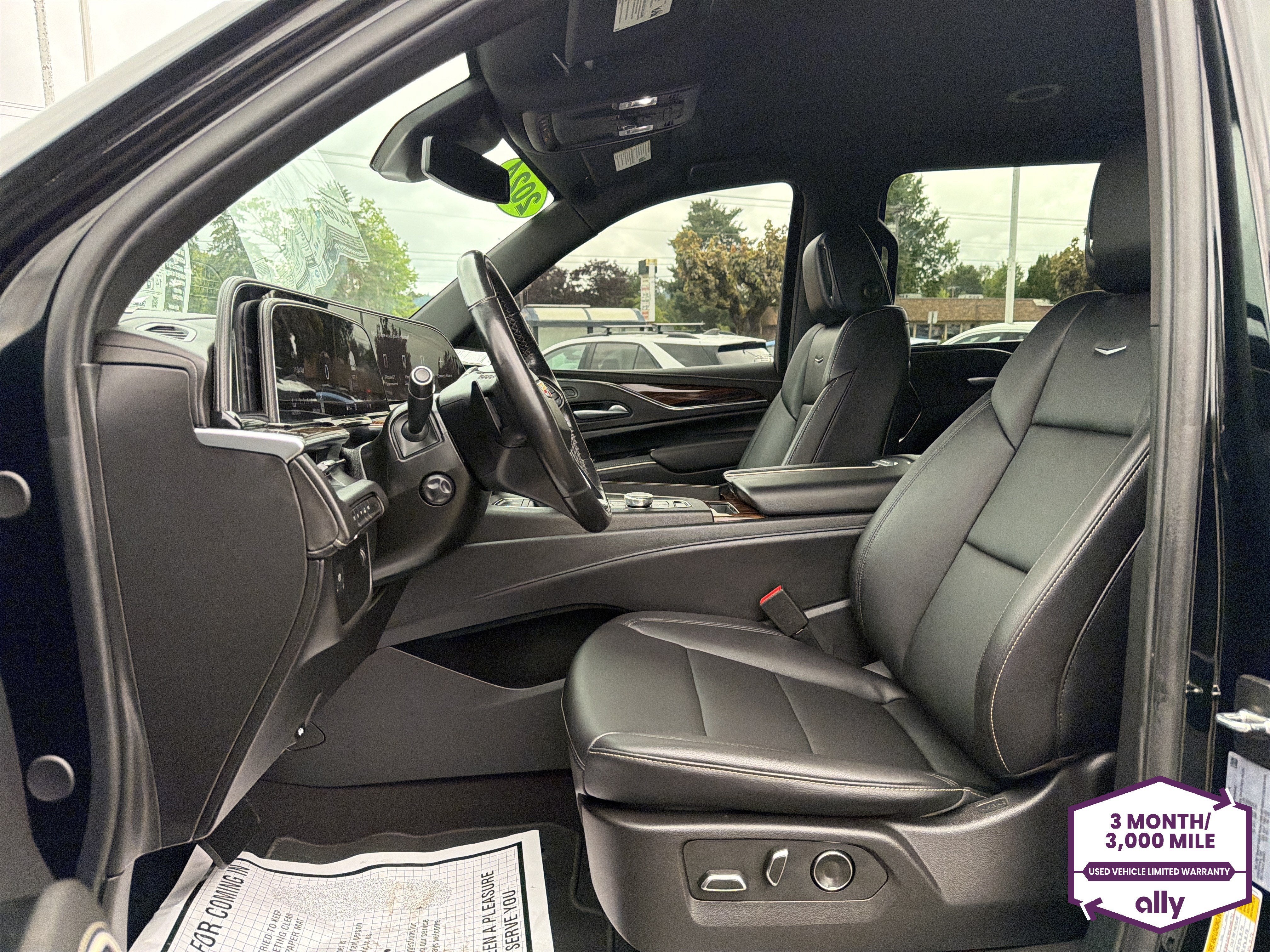 2024 Cadillac Escalade ESV Luxury