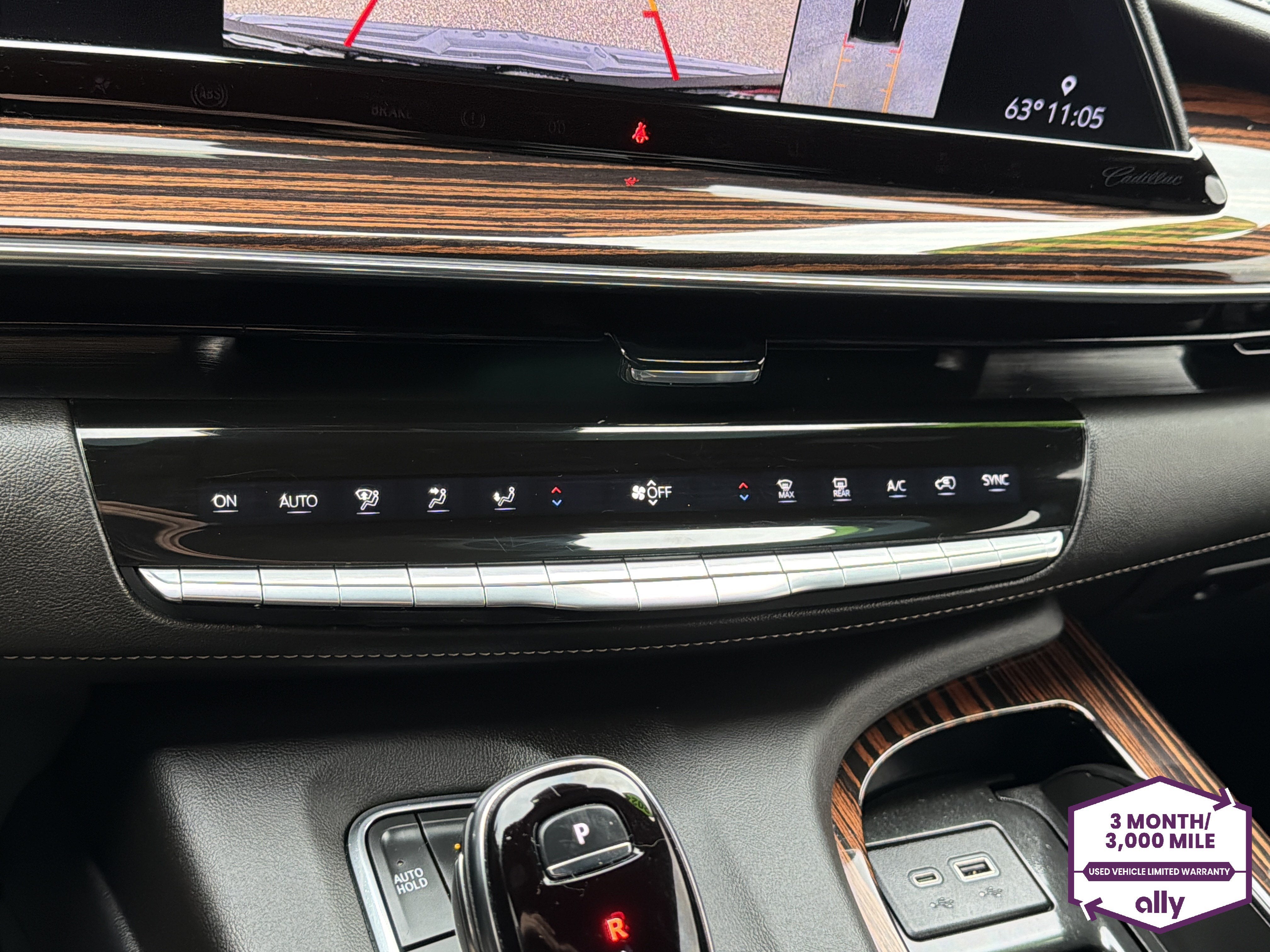 2024 Cadillac Escalade ESV Luxury