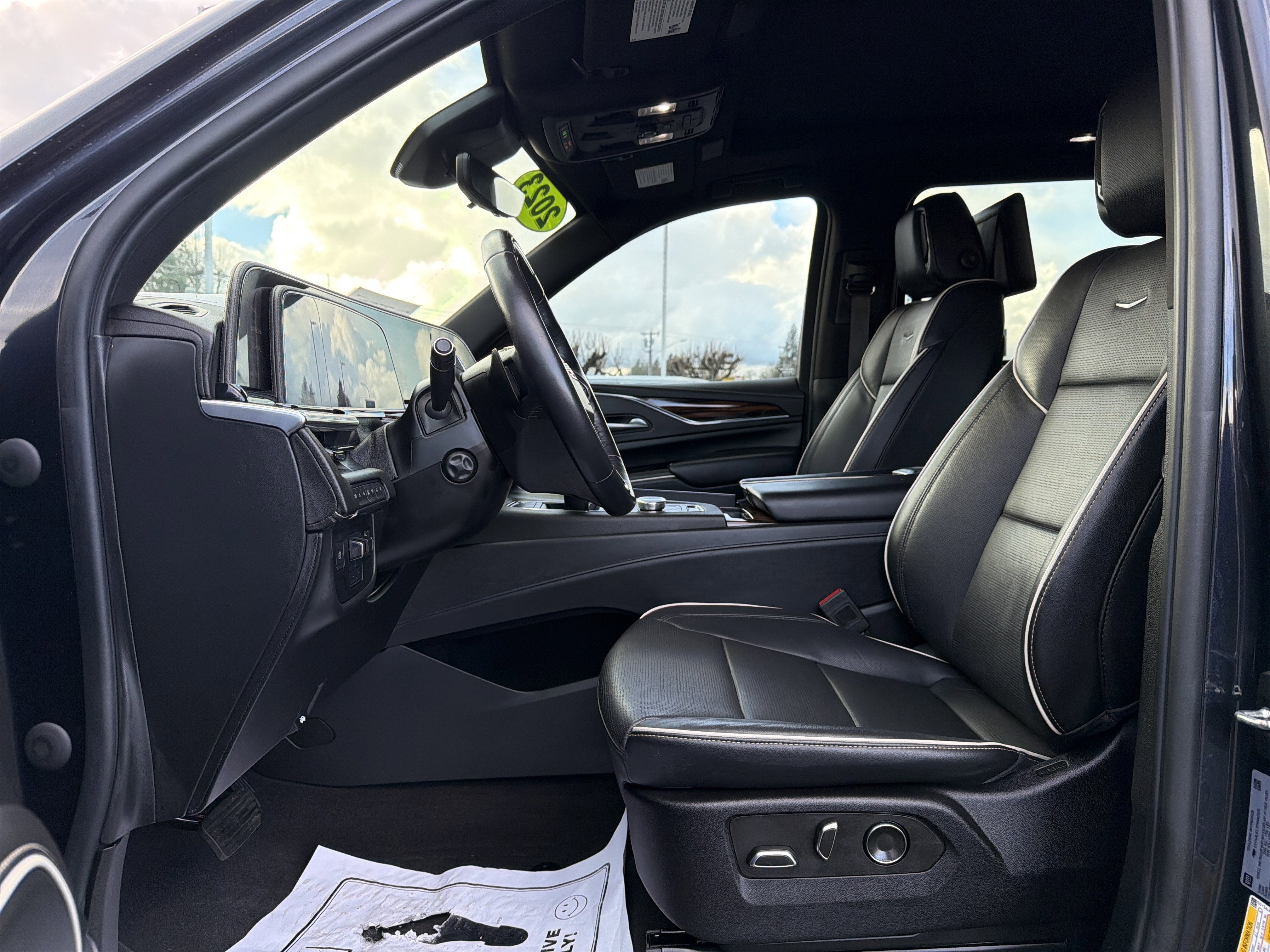 2023 Cadillac Escalade ESV Premium Luxury