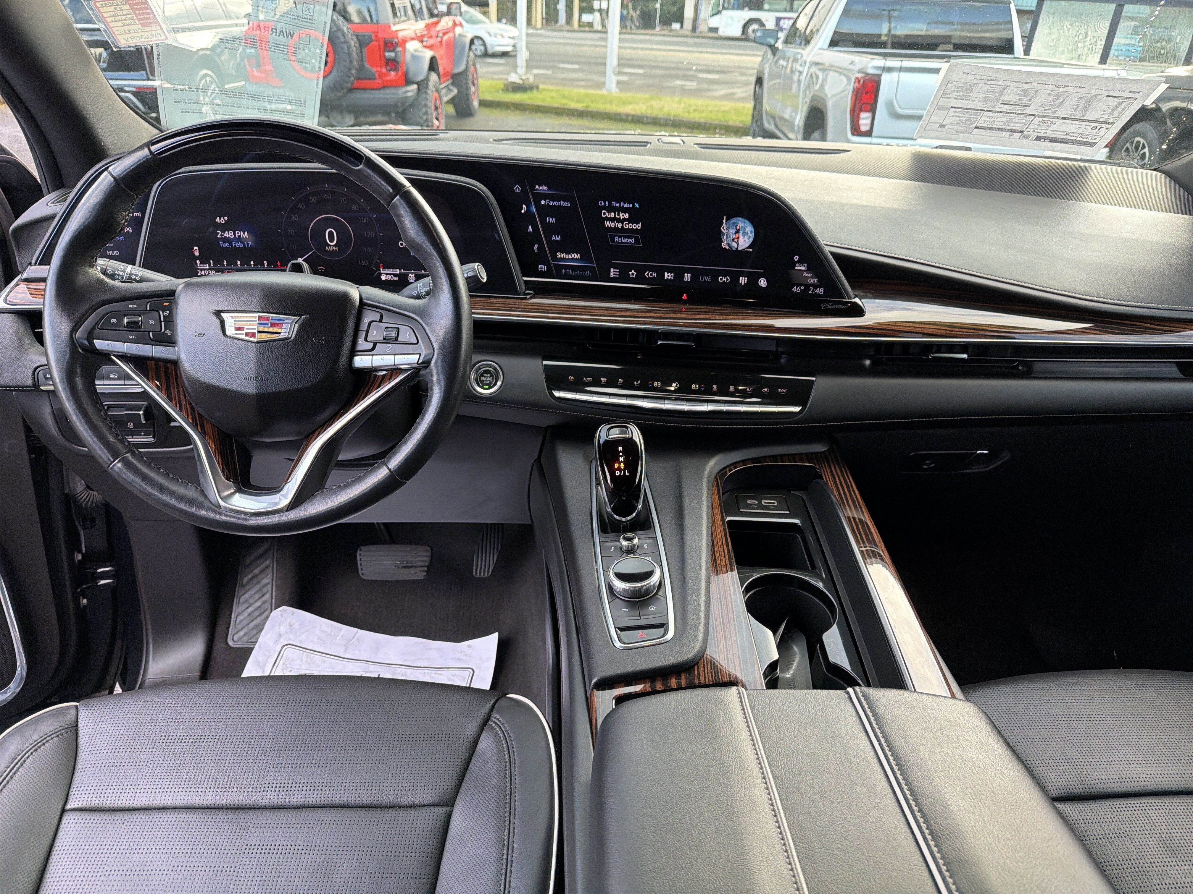 2023 Cadillac Escalade ESV Premium Luxury