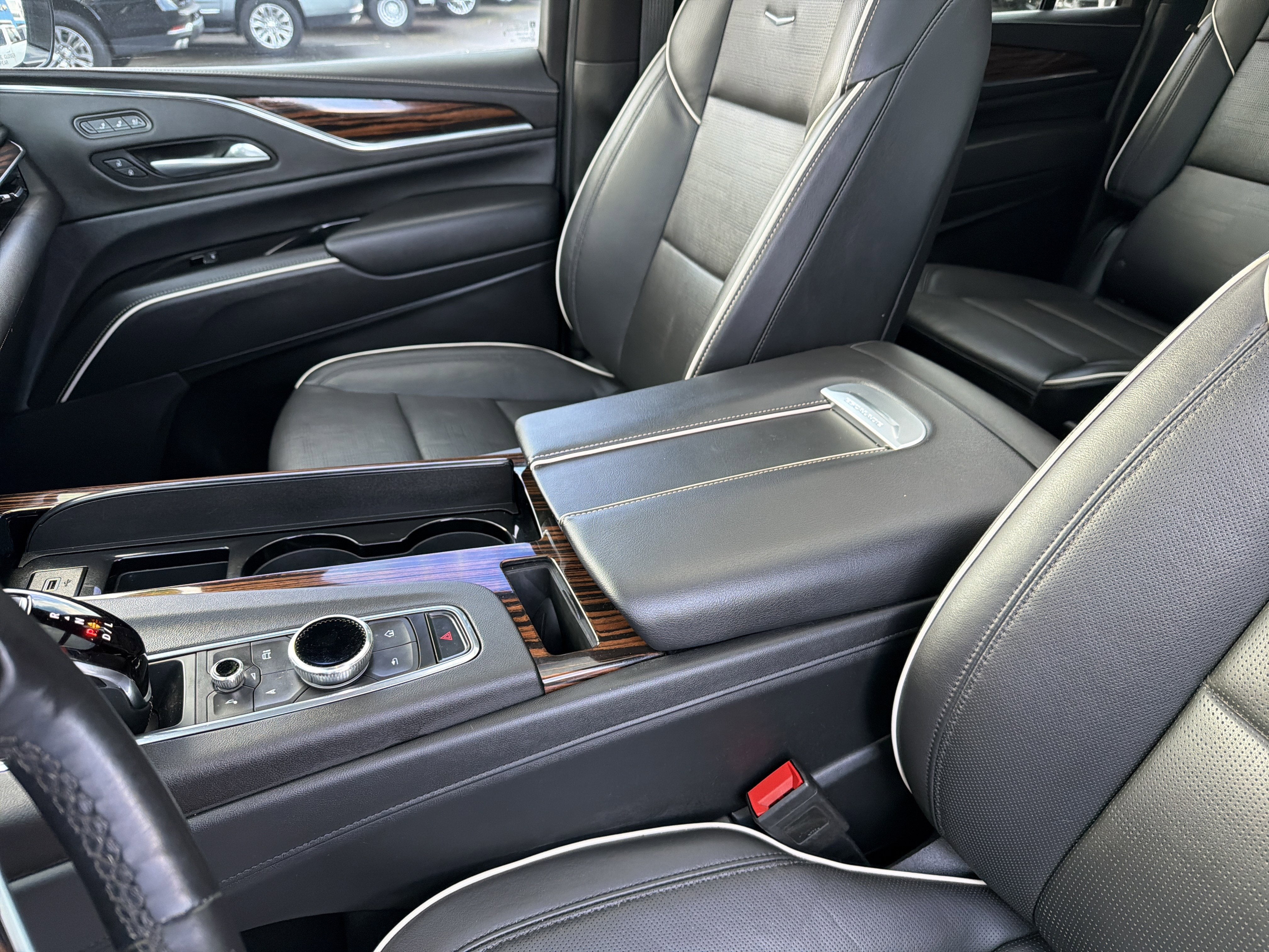 2023 Cadillac Escalade ESV Premium Luxury