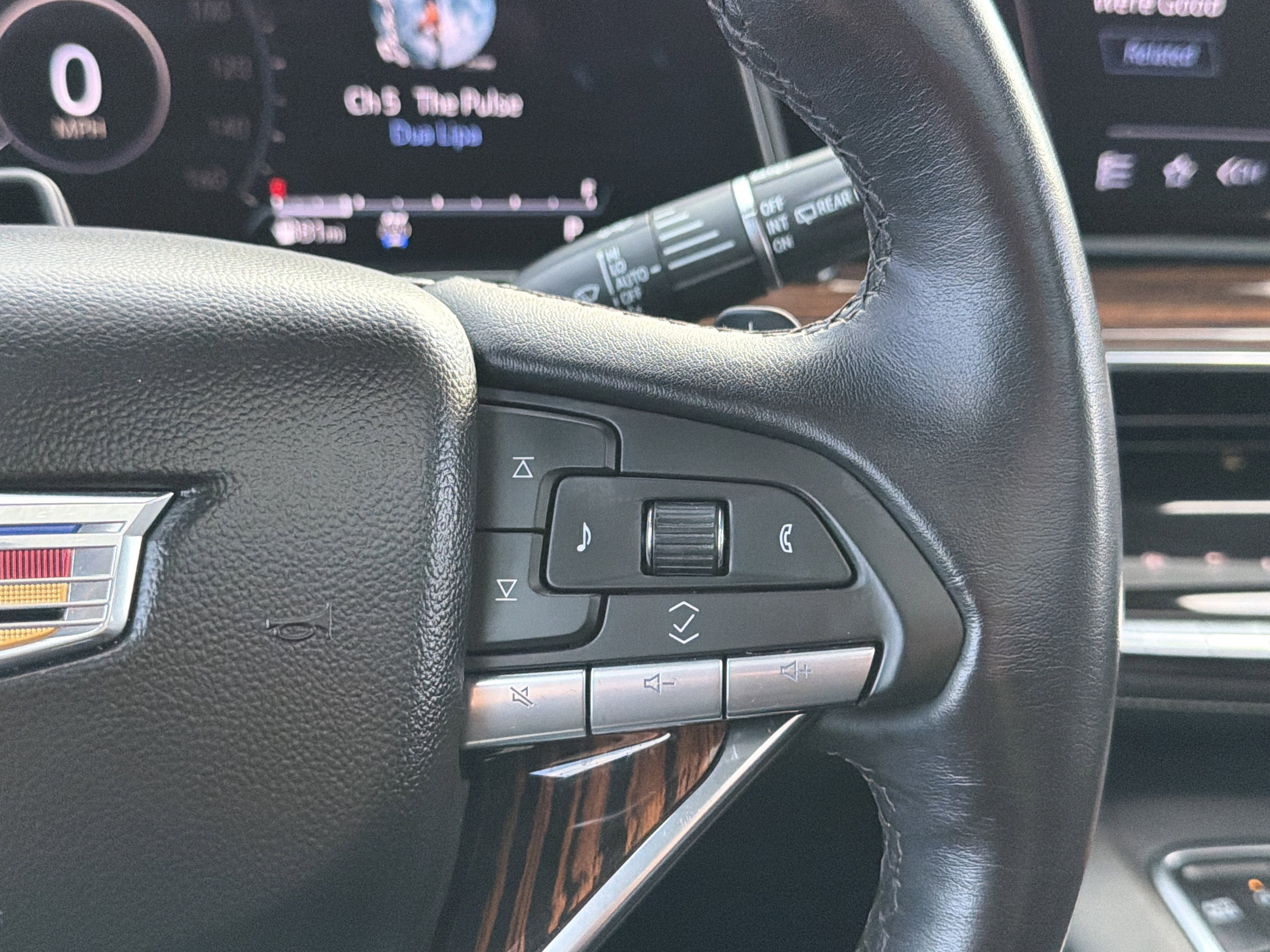 2023 Cadillac Escalade ESV Premium Luxury