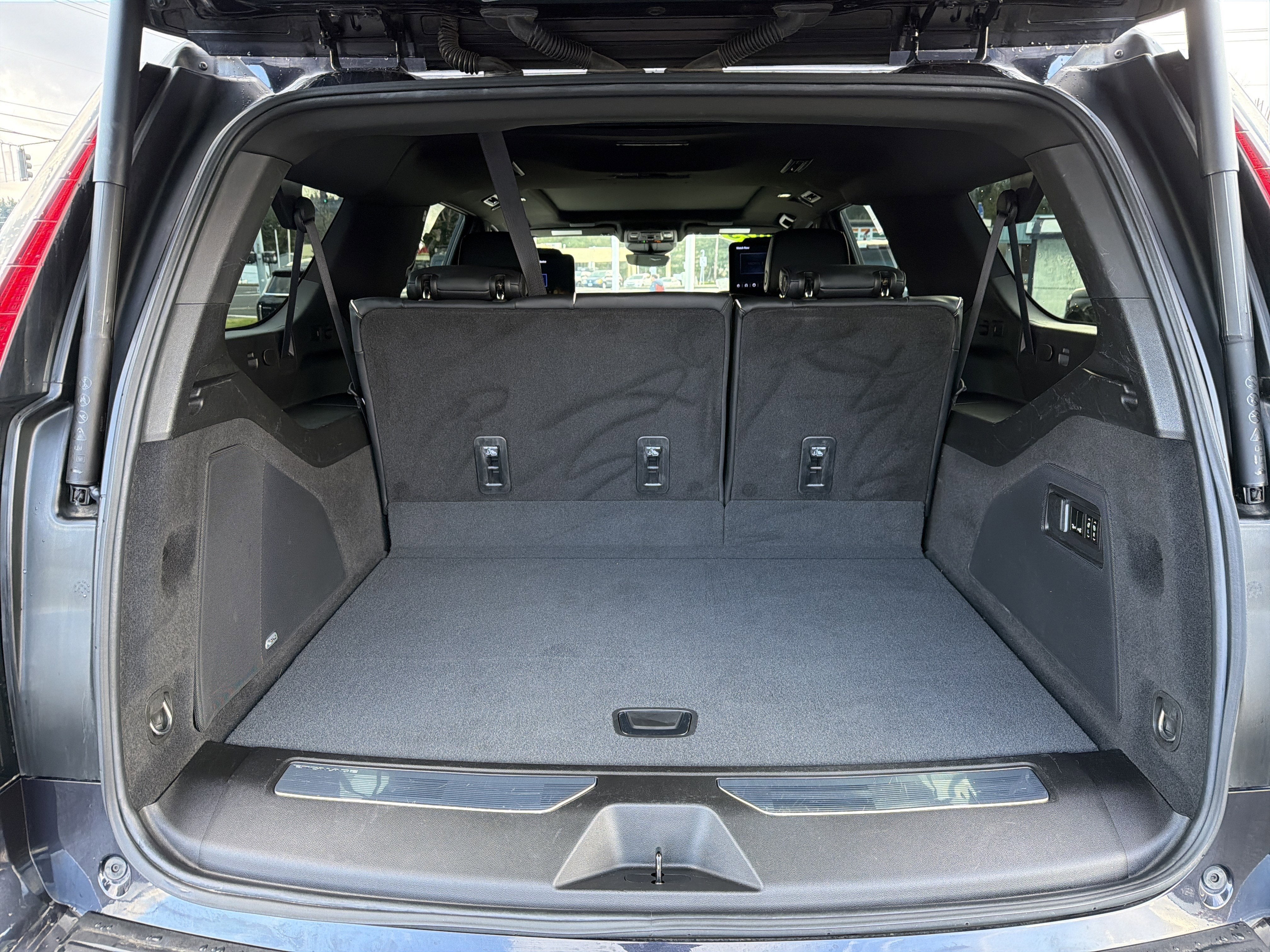 2023 Cadillac Escalade ESV Premium Luxury