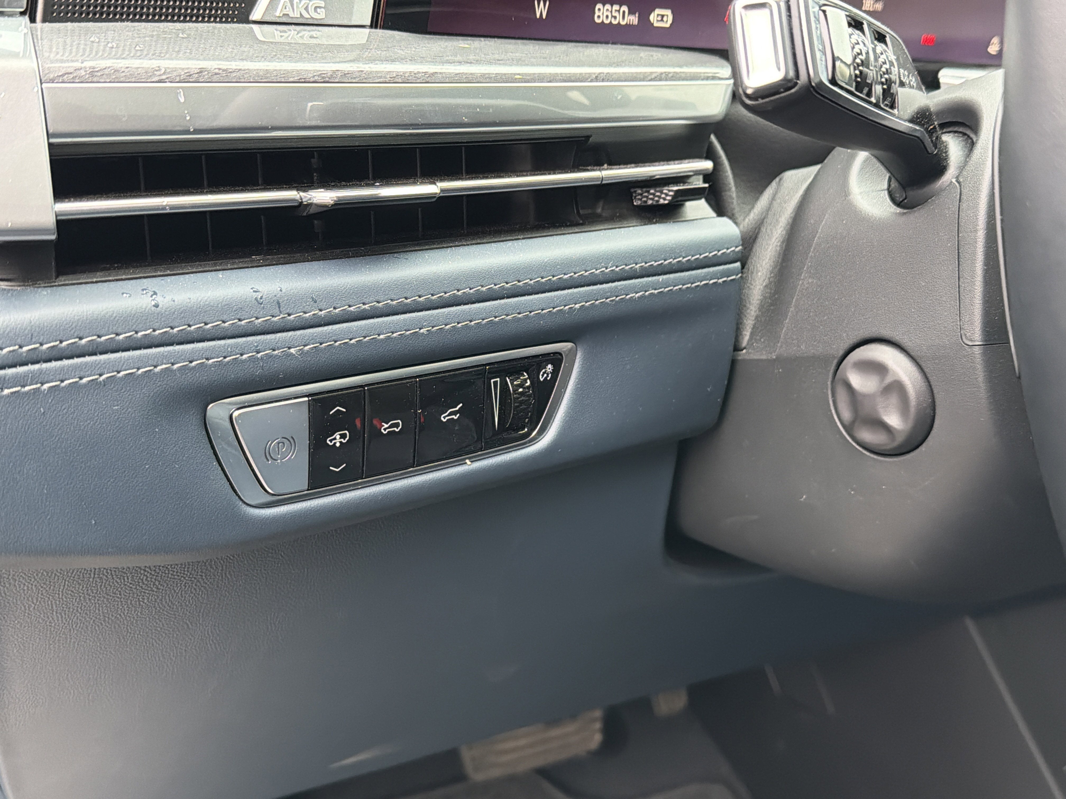 2025 Cadillac ESCALADE IQ Sport 2